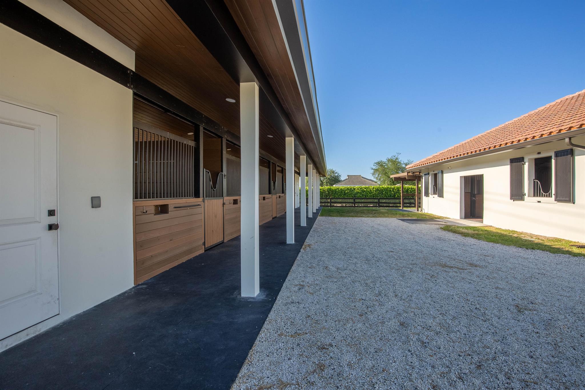 SADDLE TRAIL PARK OF WELL - Residential