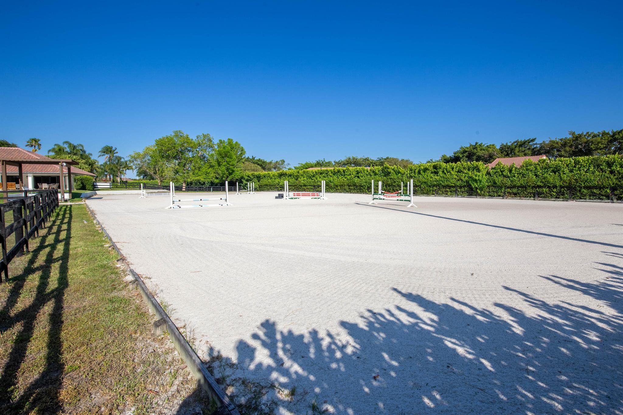 SADDLE TRAIL PARK OF WELL - Residential