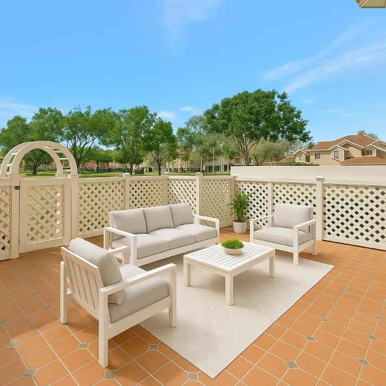 WELLESLEY AT LAKE CLARKE SHORES - Residential