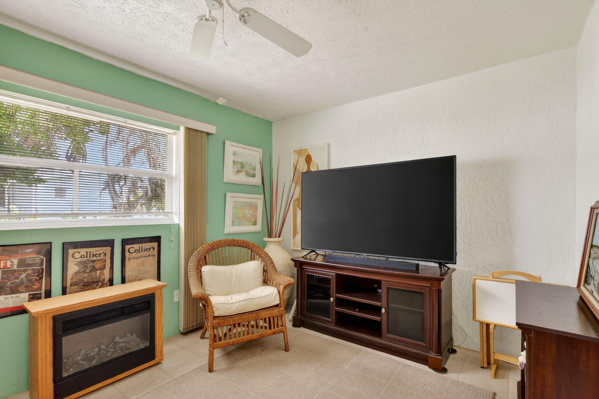 SPANISH LAKES FAIRWAYS NE PHASE - Residential