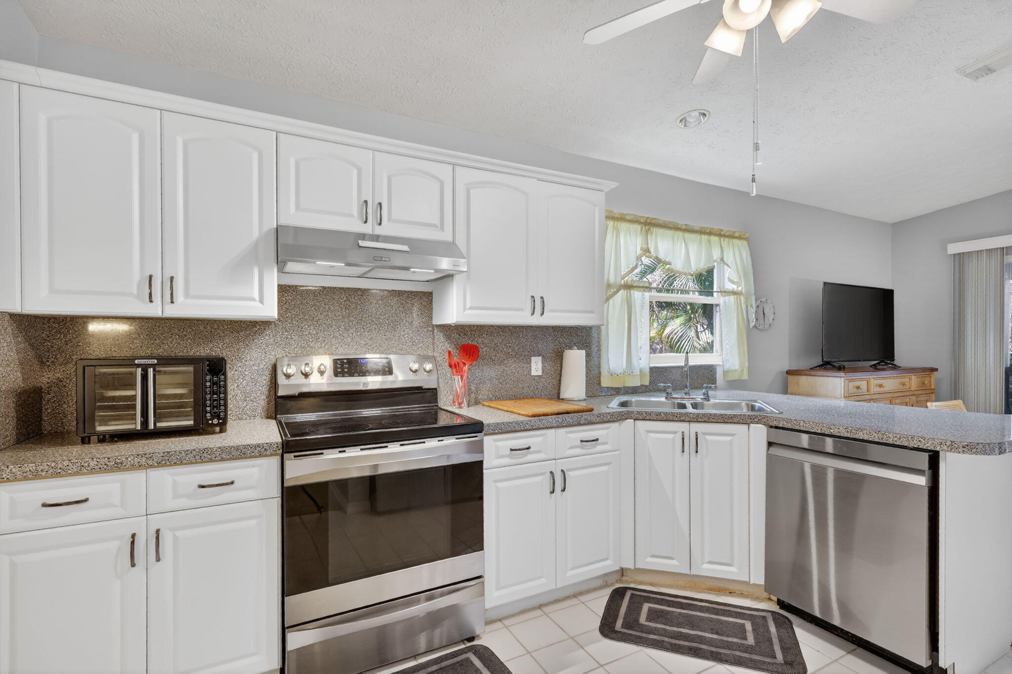 SPANISH LAKES FAIRWAYS NE PHASE - Residential