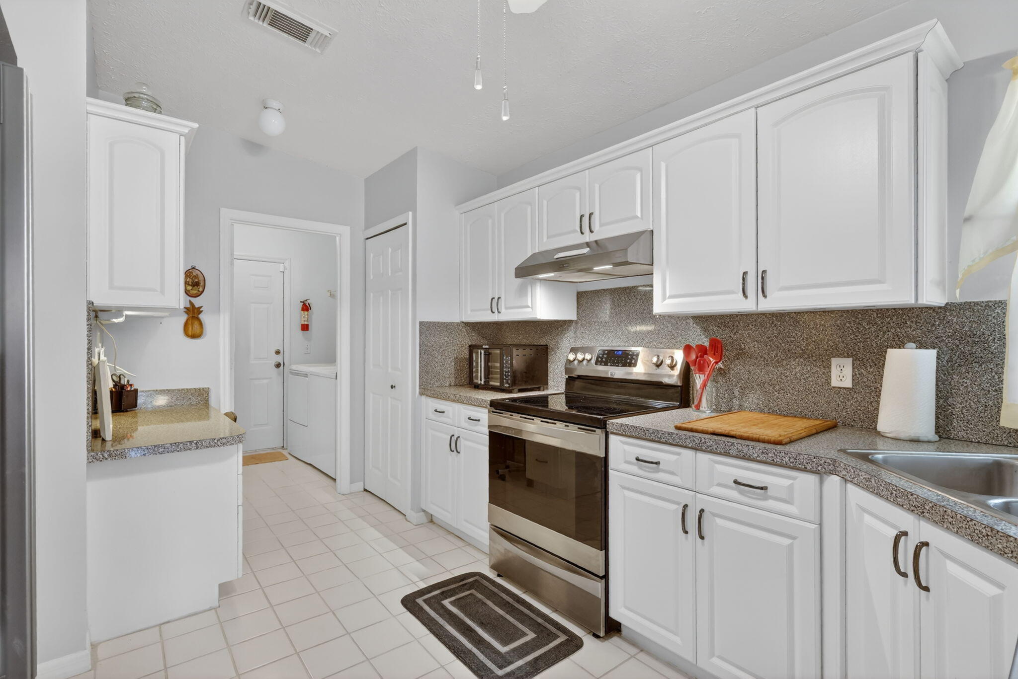 SPANISH LAKES FAIRWAYS NE PHASE - Residential