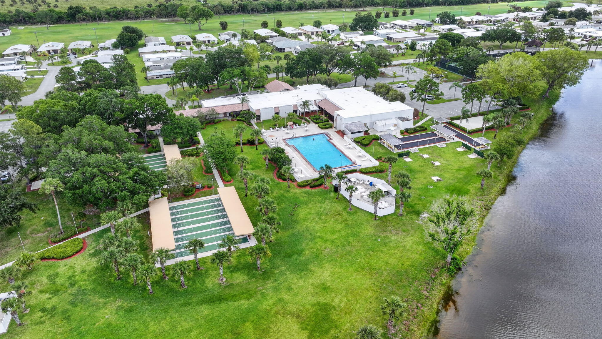 SPANISH LAKES FAIRWAYS NE PHASE - Residential