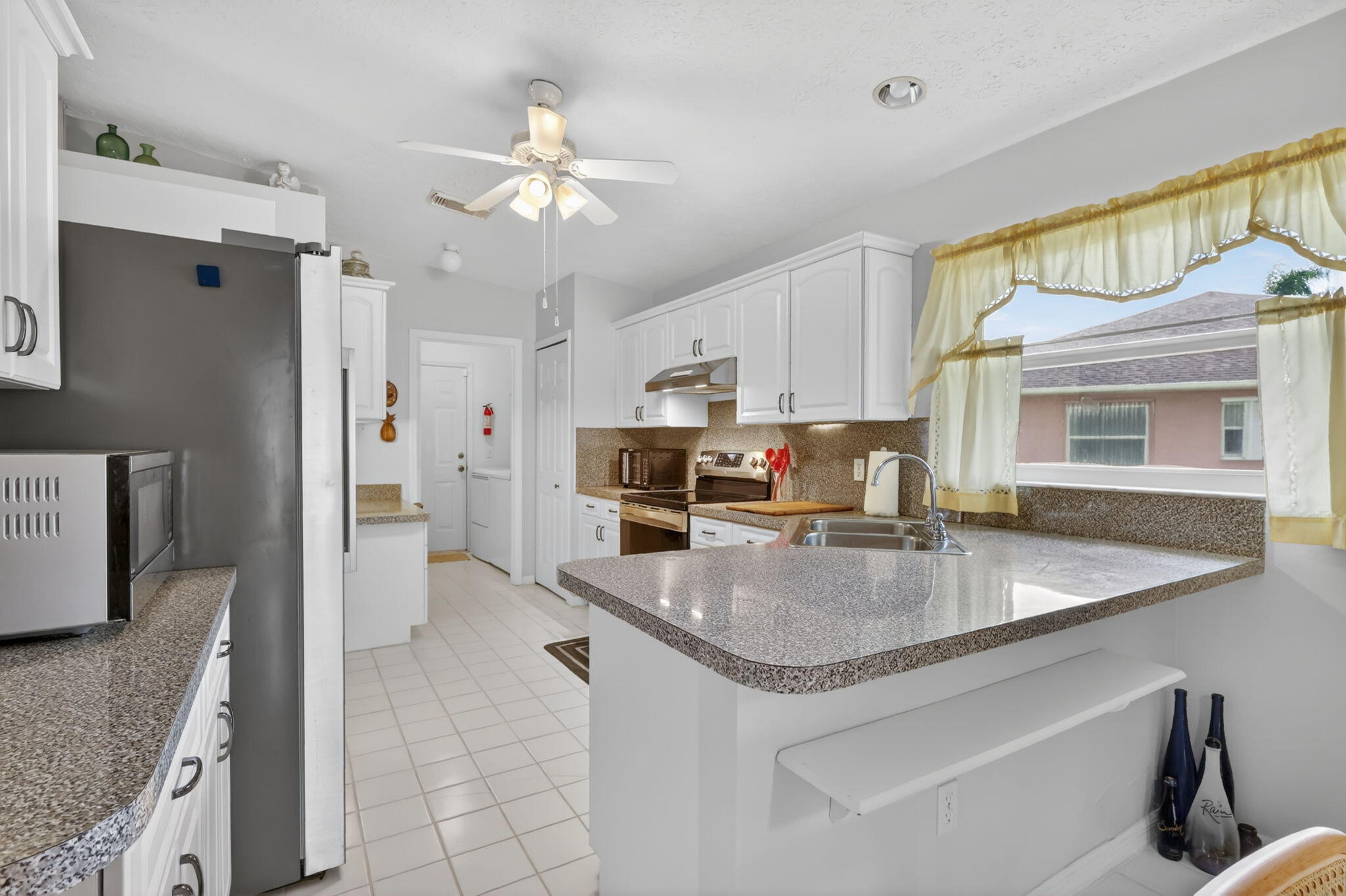 SPANISH LAKES FAIRWAYS NE PHASE - Residential