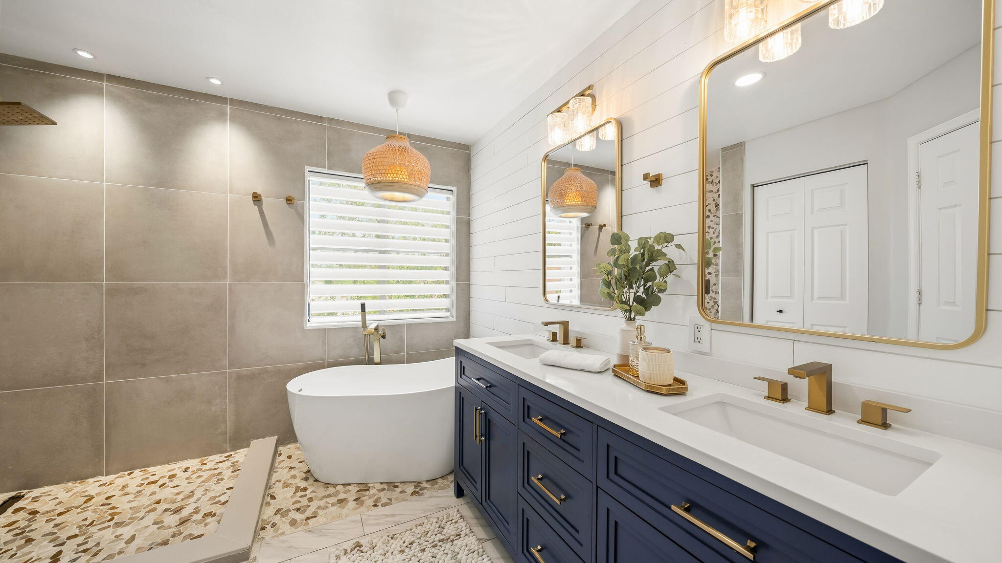 SECTOR 2-PARCELS 1 2 3 4 5 6 7 - Residential