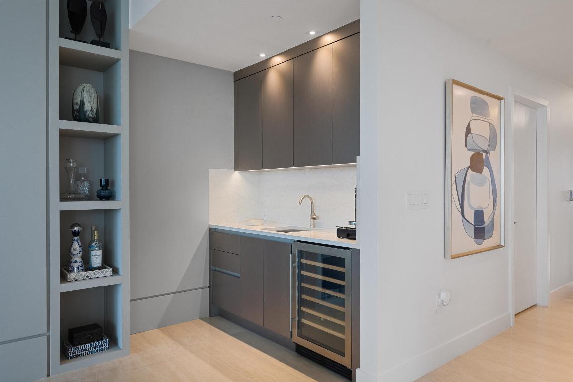 AMRIT OCEAN RESORT 2 CONDO - Residential