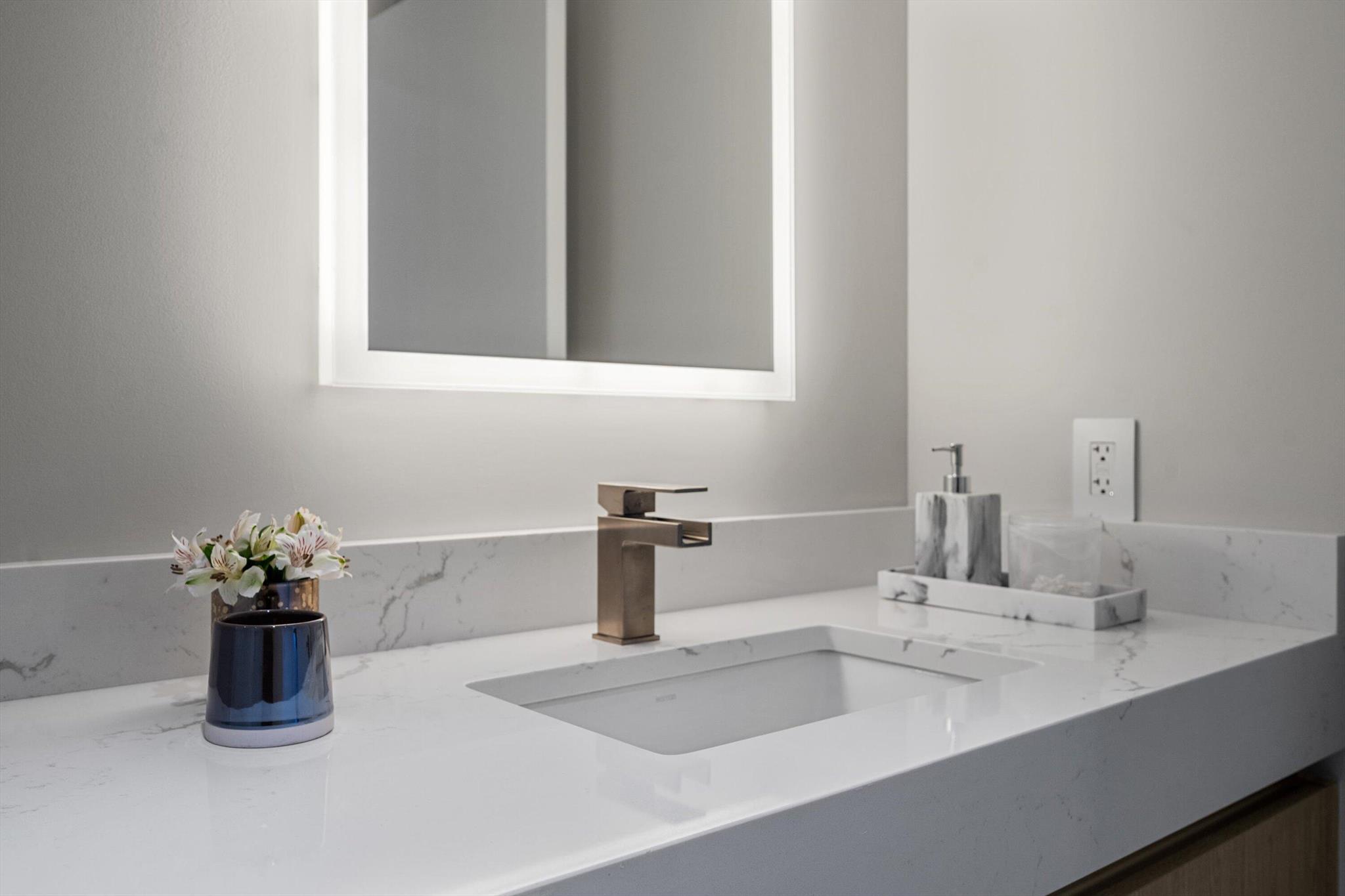 AMRIT OCEAN RESORT 2 COND - Residential