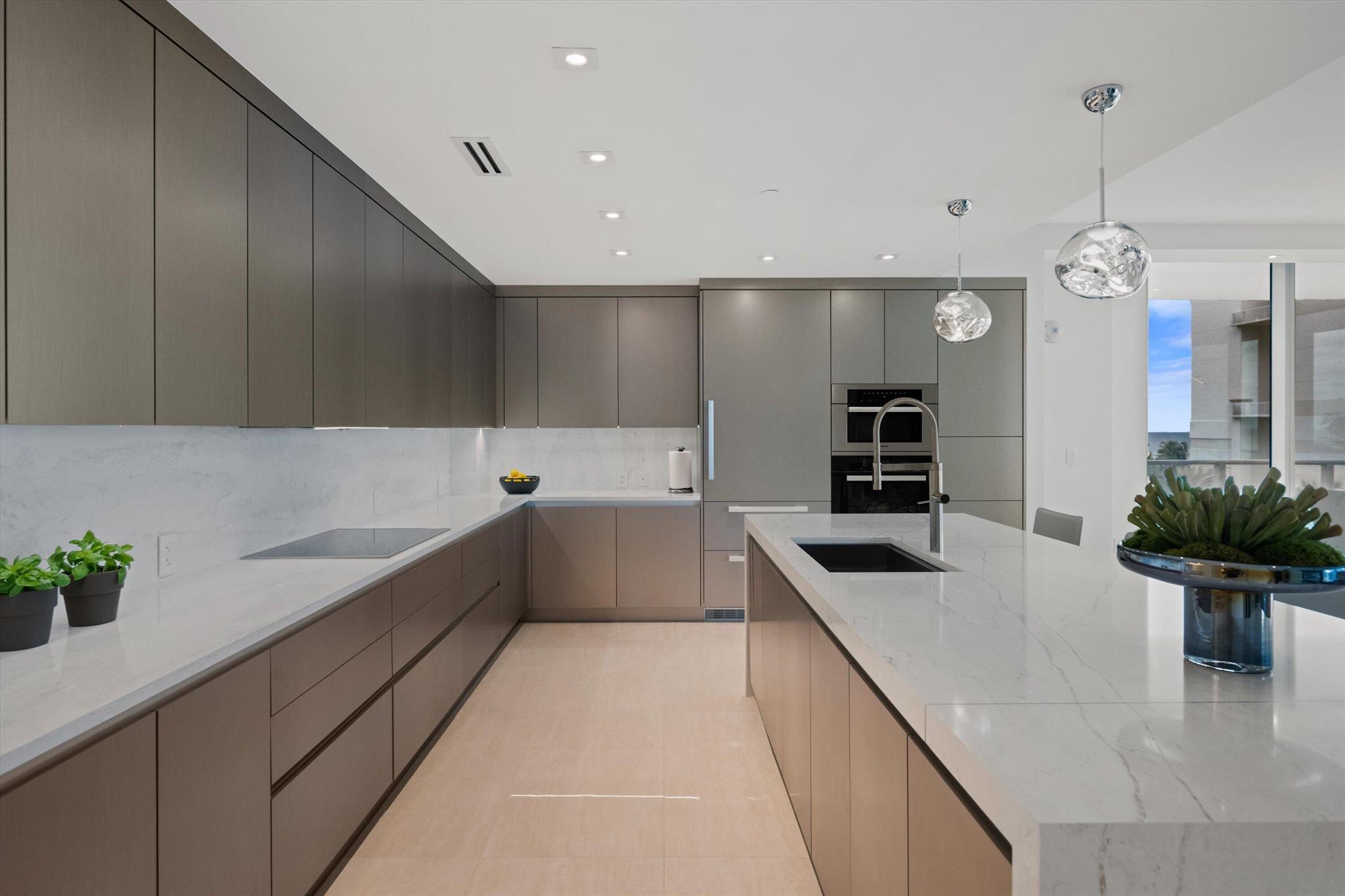 AMRIT OCEAN RESORT 2 COND - Residential