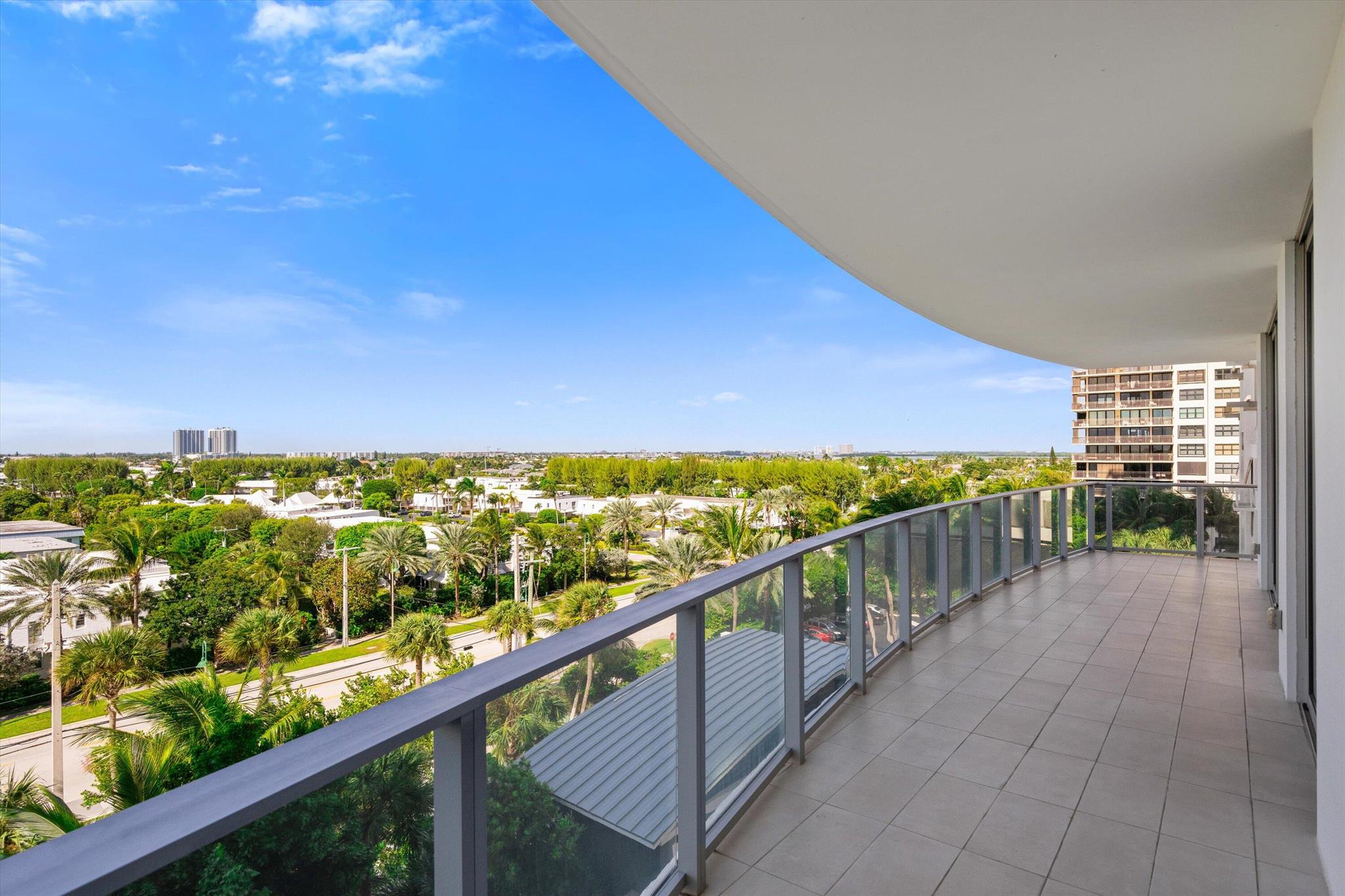 AMRIT OCEAN RESORT 2 COND - Residential