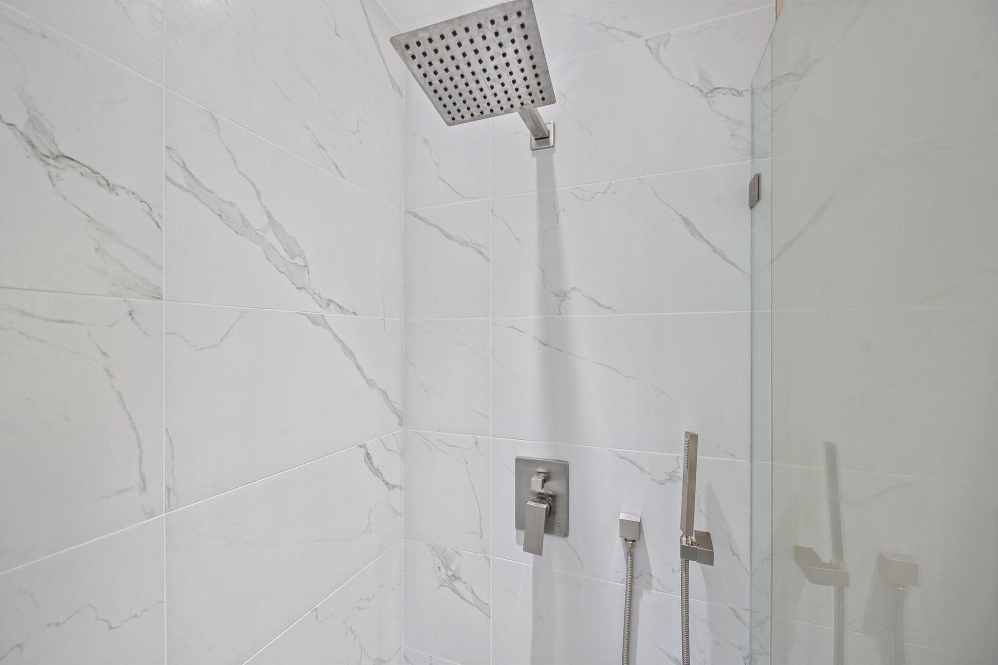 AMRIT OCEAN RESORT 2 COND - Residential