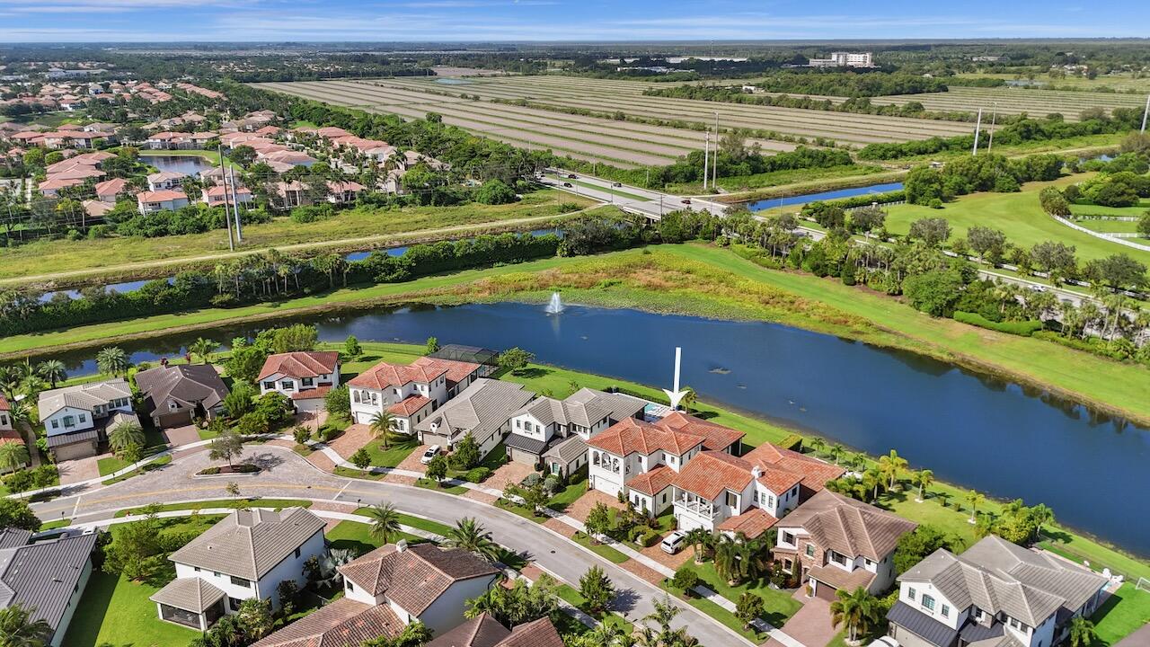 8355 Grand Prix Lane