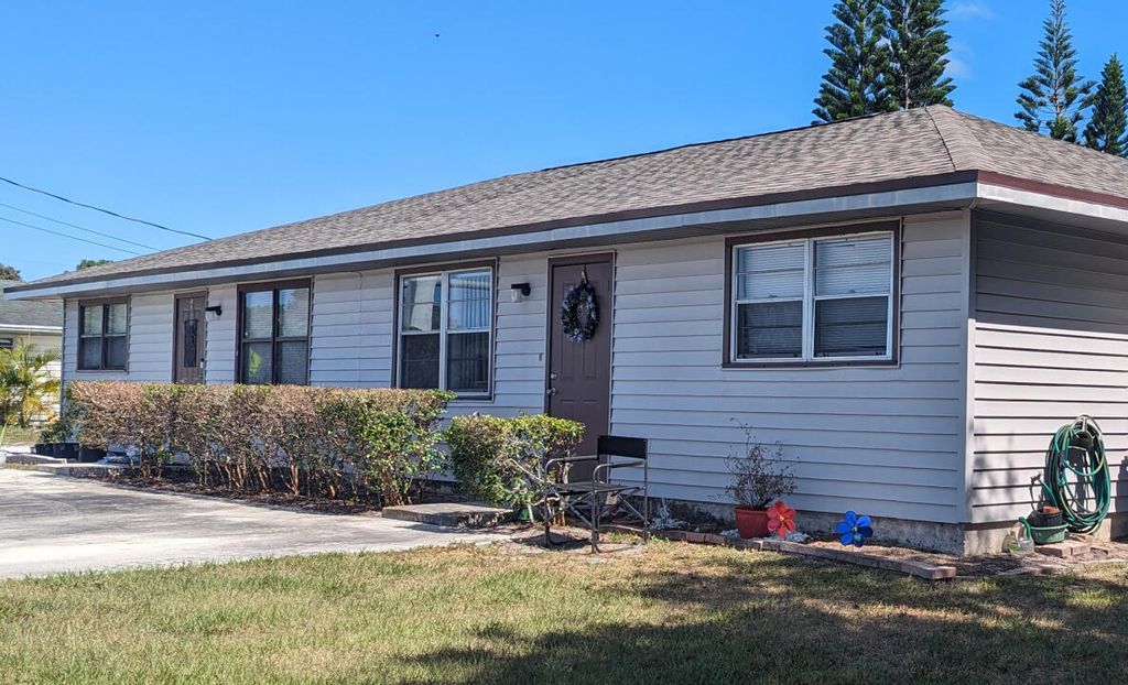Photo of 809 E Weatherbee Road, Fort Pierce, FL 34982 (MLS # R10984746)