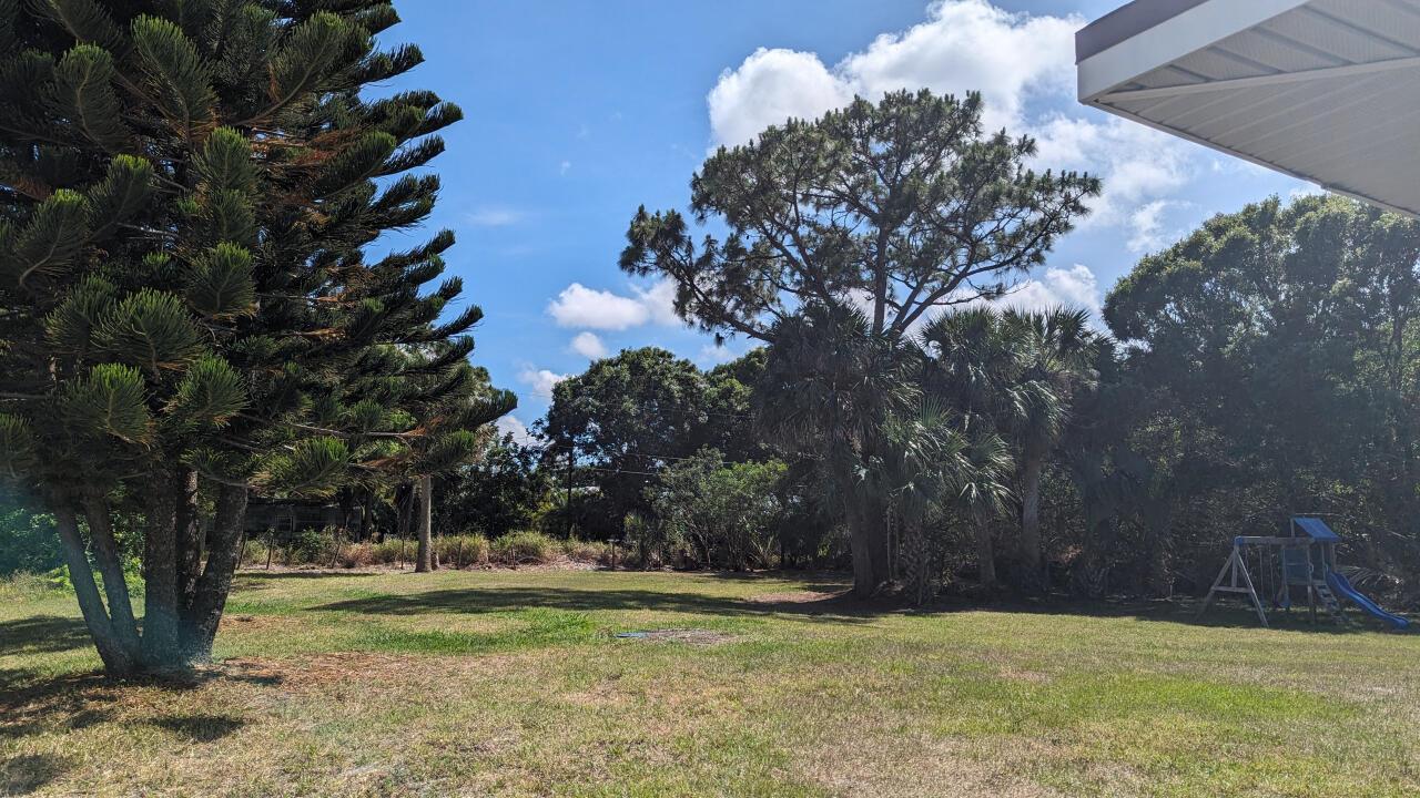 INDIAN RIVER ESTATES UNIT - Residential Income