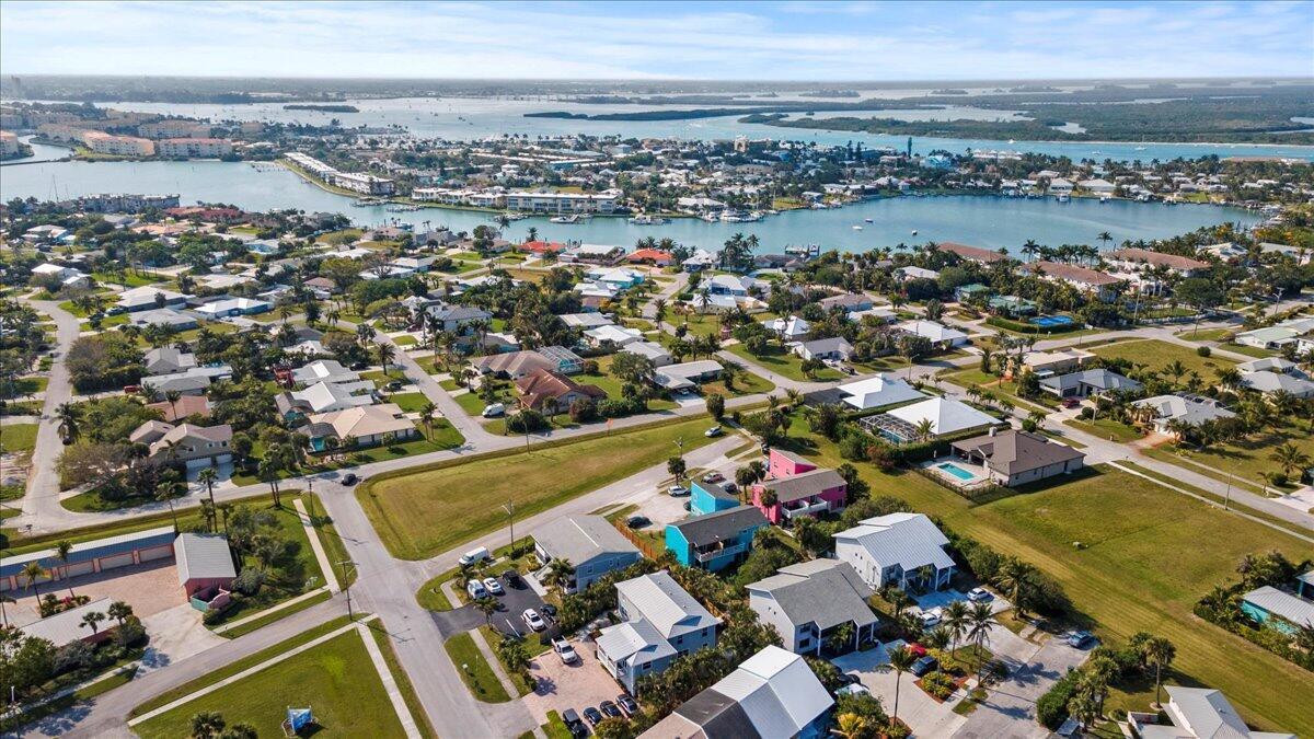 OCEAN VIEW SUBDIVISION REPLAT HOLLEY & MORGAN - Residential Income