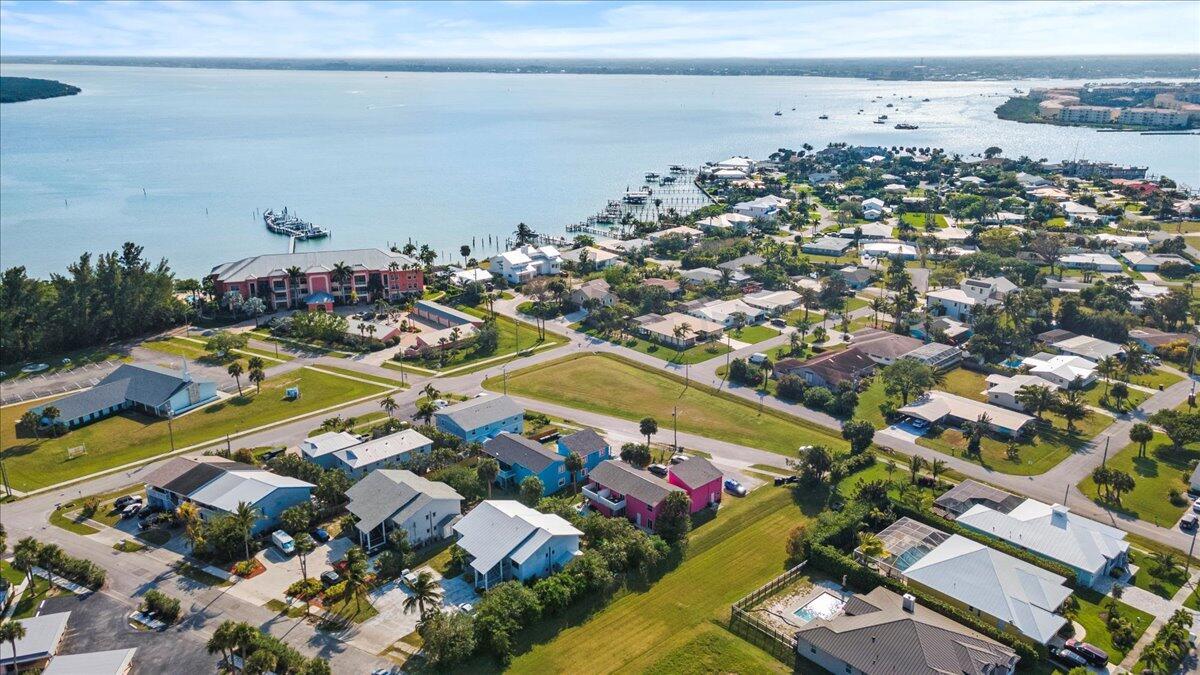 OCEAN VIEW SUBDIVISION REPLAT HOLLEY & MORGAN - Residential Income