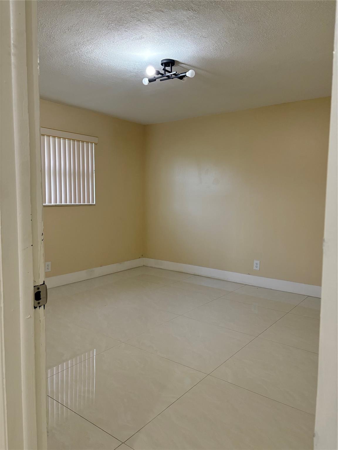 Sunrise Golf Village Sec - Residential Lease