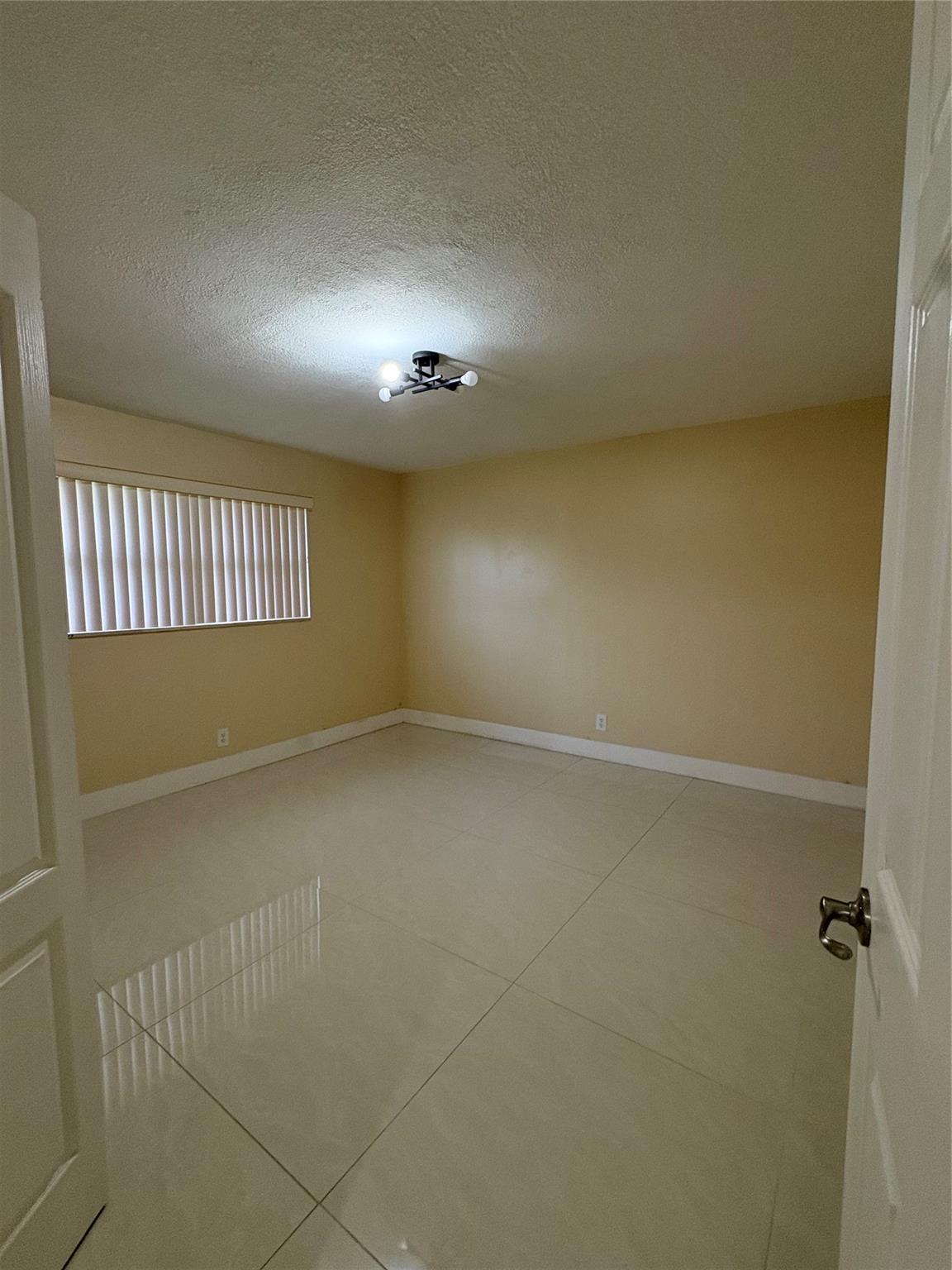 Sunrise Golf Village Sec - Residential Lease