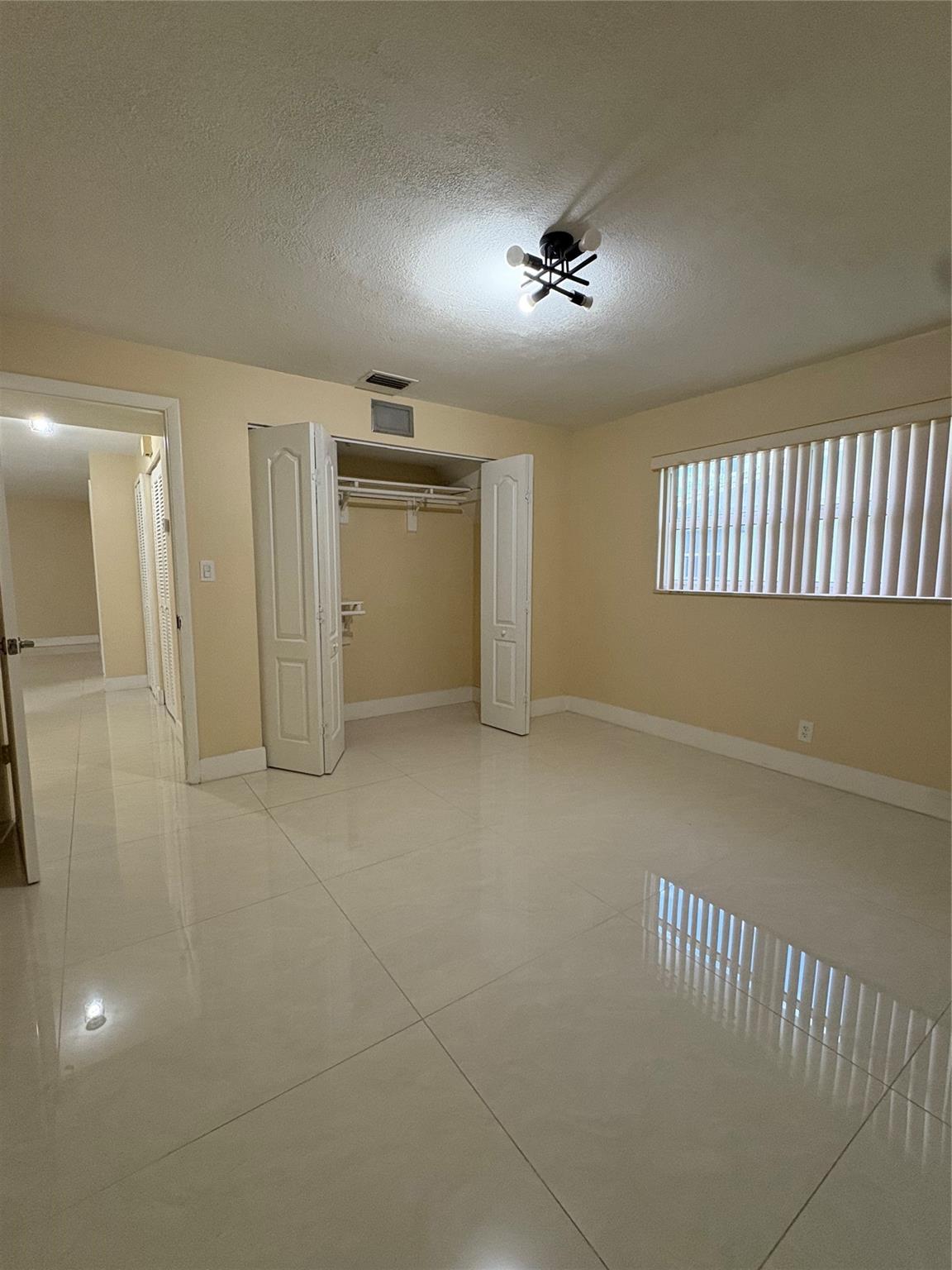 Sunrise Golf Village Sec - Residential Lease