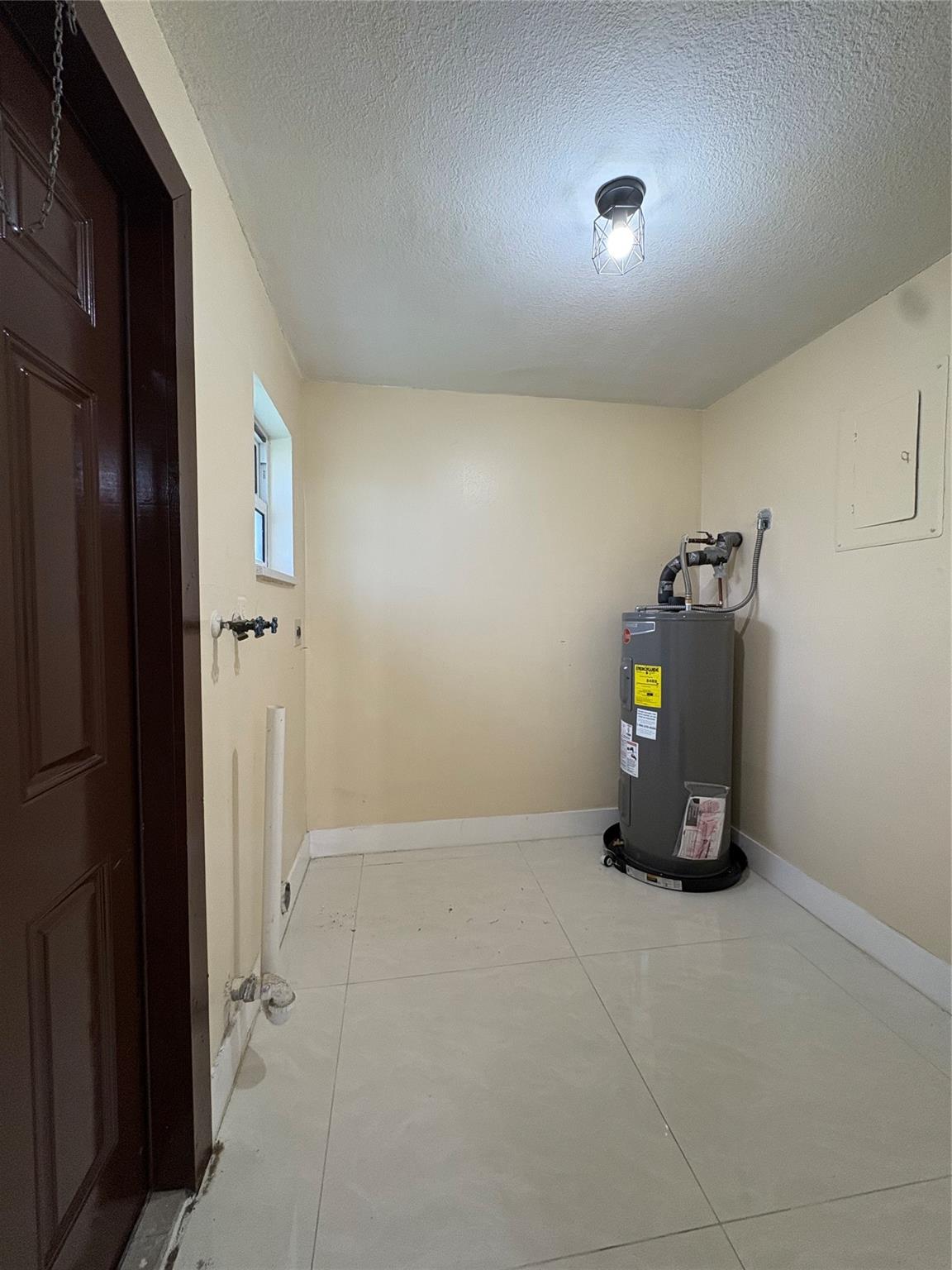 Sunrise Golf Village Sec - Residential Lease