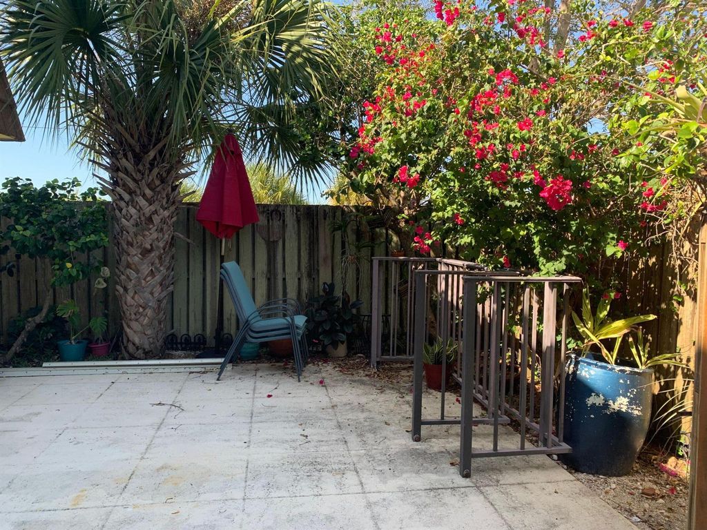 Photo of 2811 28th Court, Jupiter, FL 33477 (MLS # R11130014)