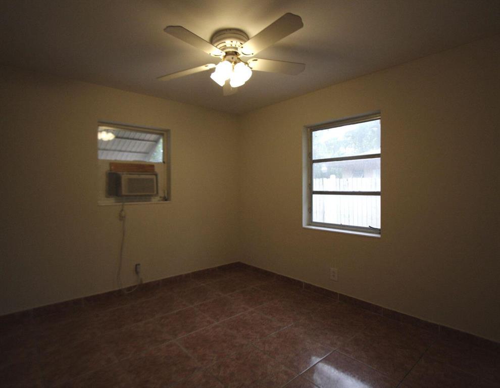 SOUTHLAND PARK - Residential Income