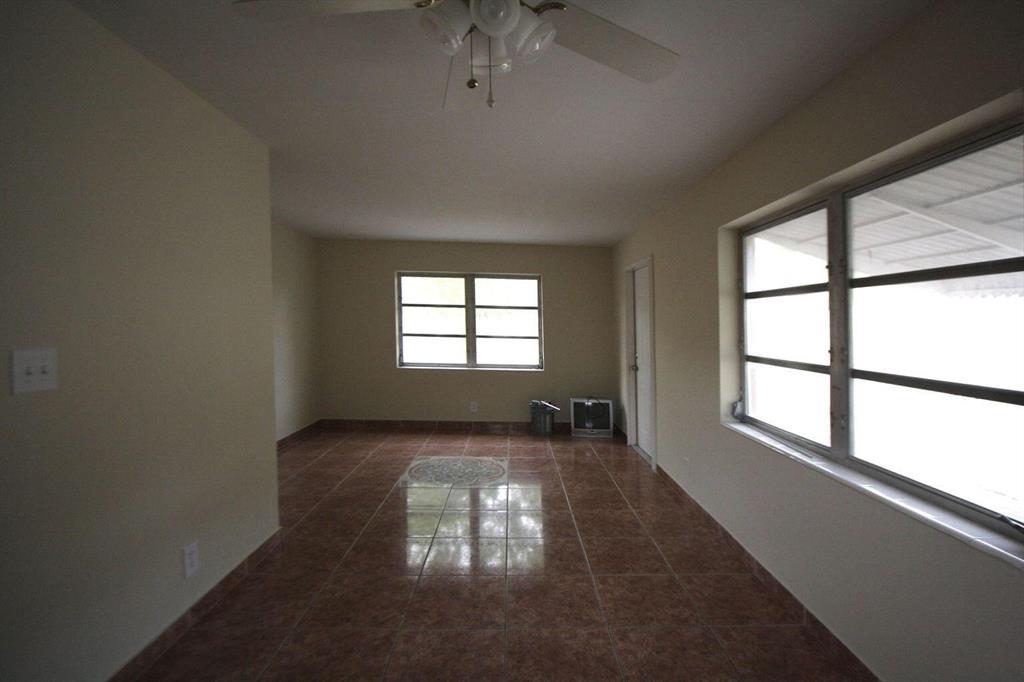 SOUTHLAND PARK - Residential Income