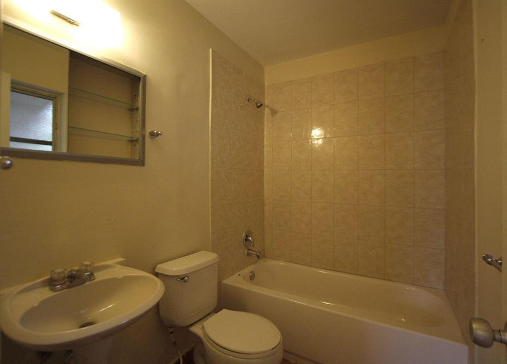 SOUTHLAND PARK - Residential Income