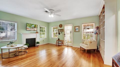 A home in Lake Worth Beach