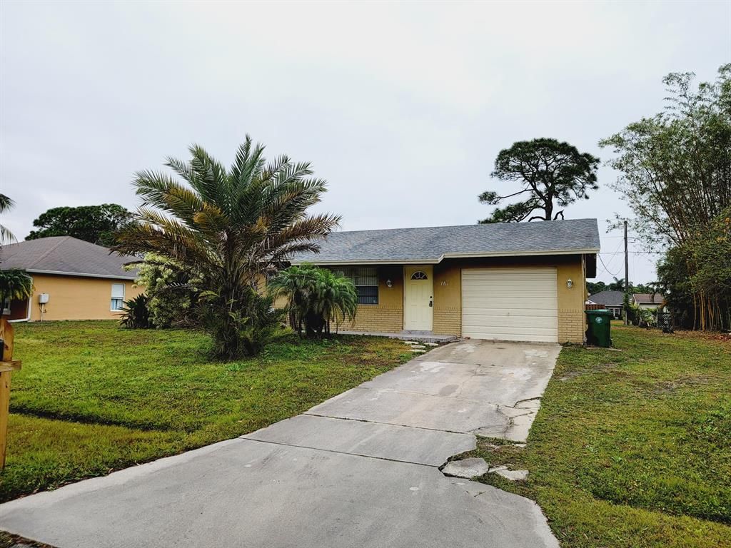 Photo of 761 SE Browning Avenue, Port St Lucie, FL 34983 (MLS # R10885859)