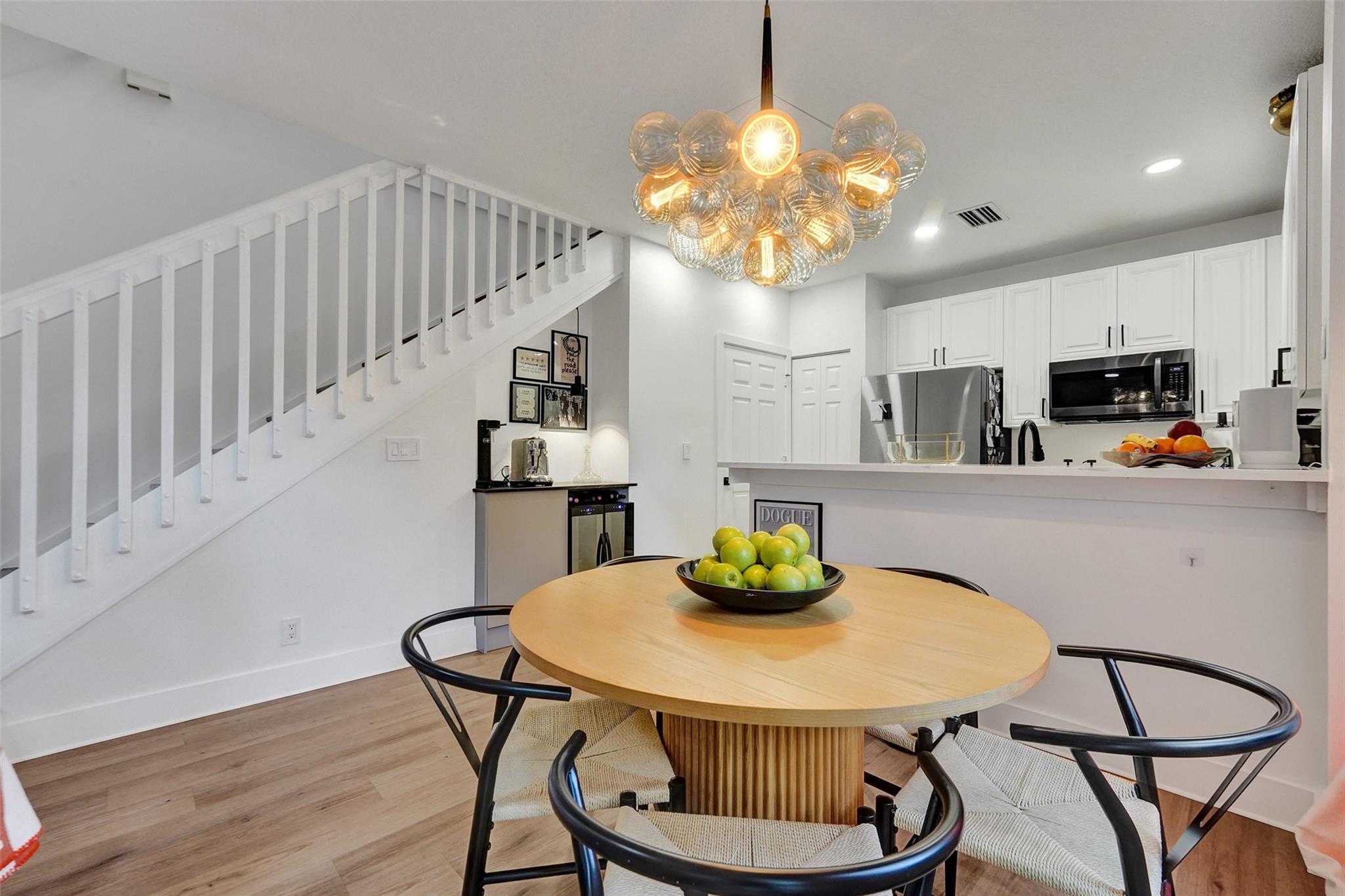 PERRY & WELLS SUB CORR PL - Residential