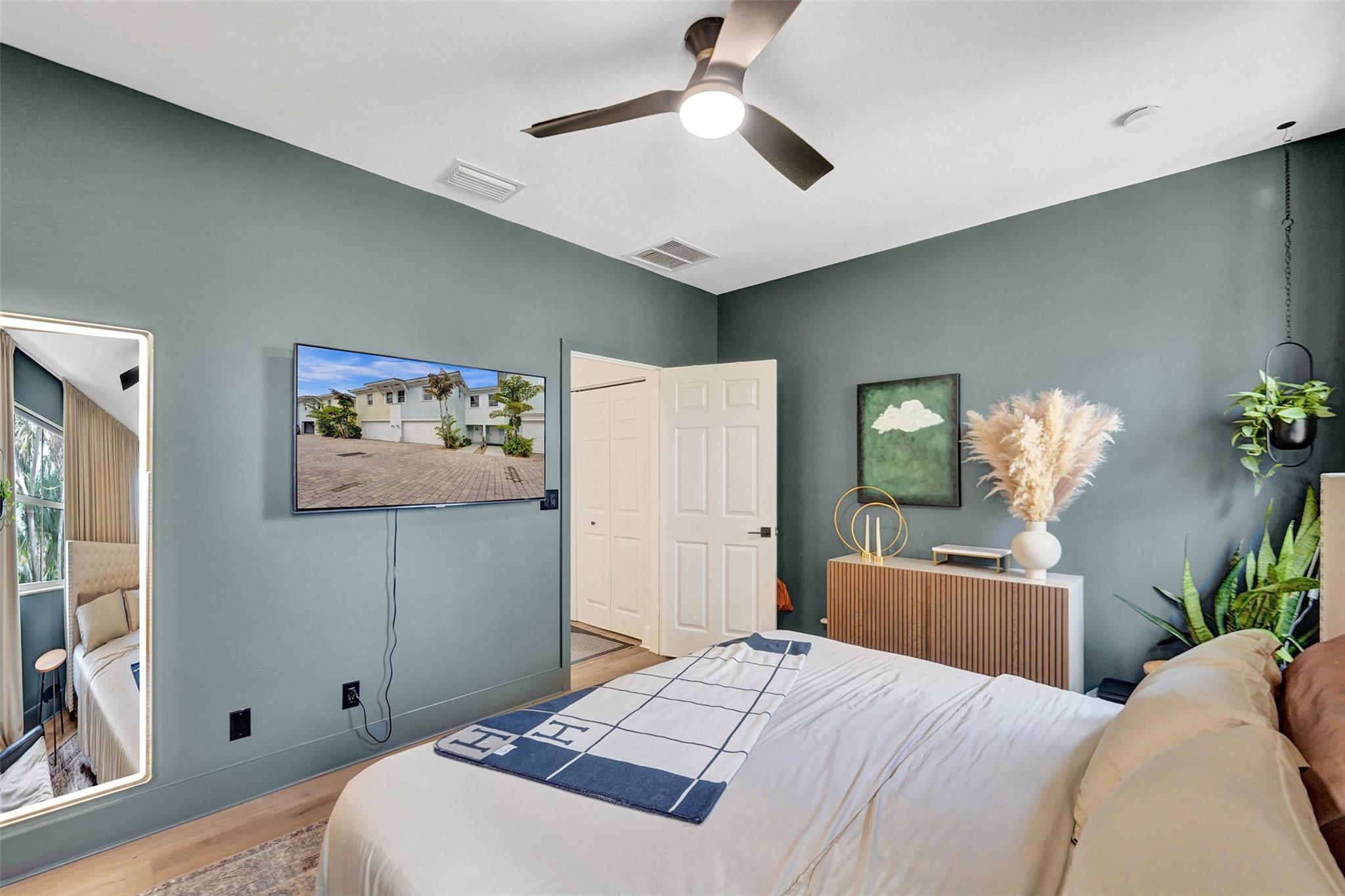 PERRY & WELLS SUB CORR PL - Residential