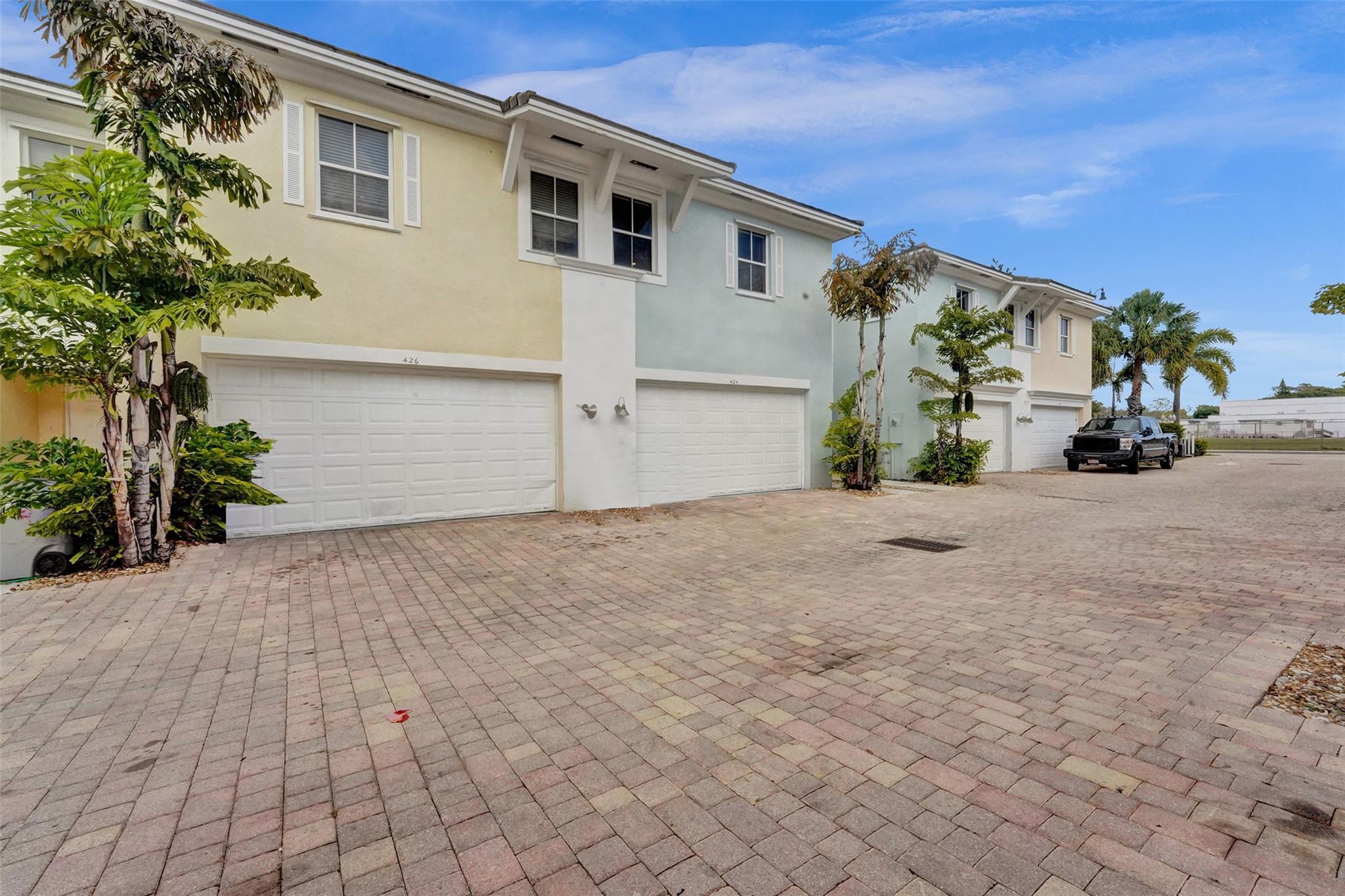 PERRY & WELLS SUB CORR PL - Residential