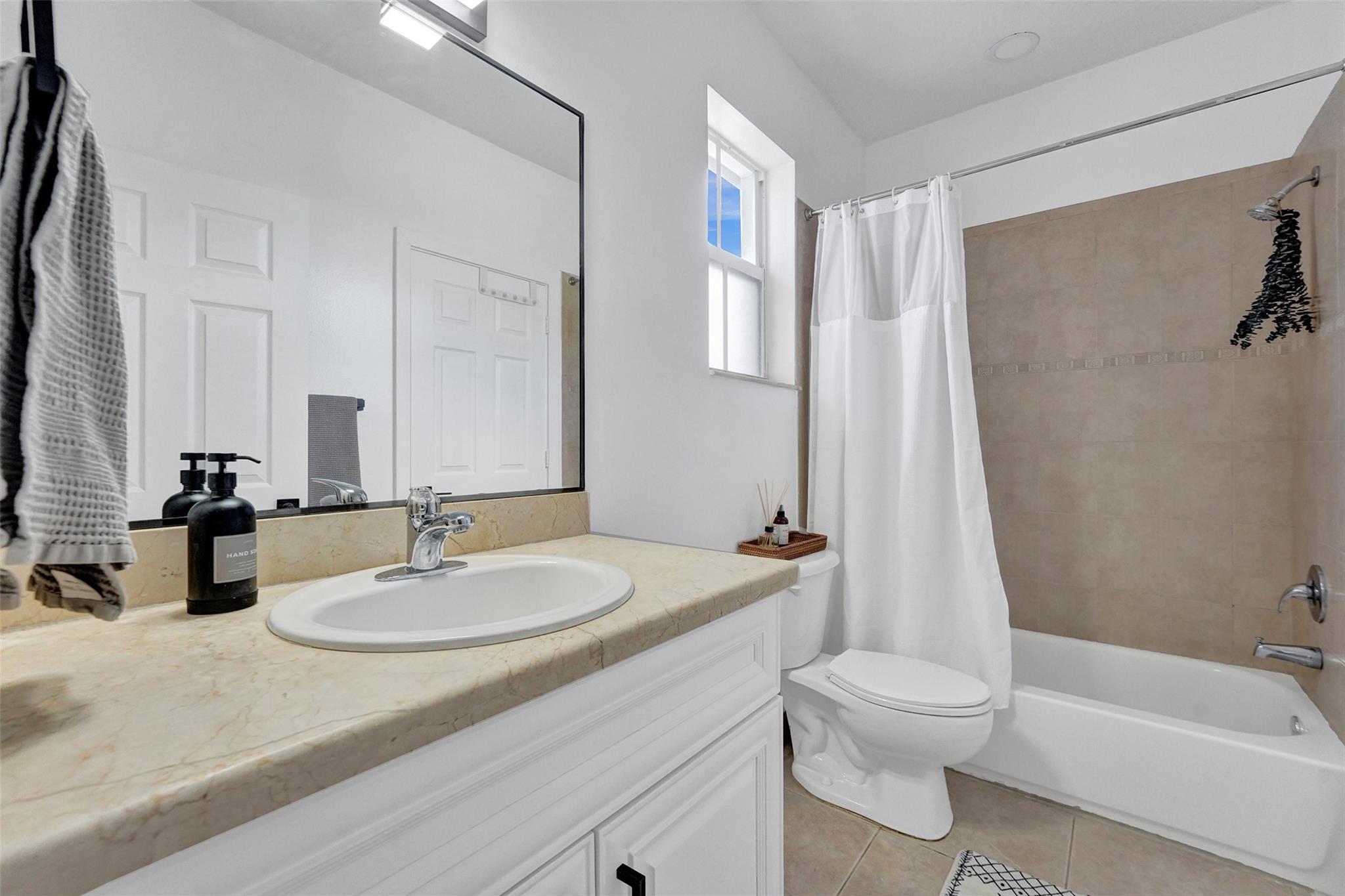 PERRY & WELLS SUB CORR PL - Residential