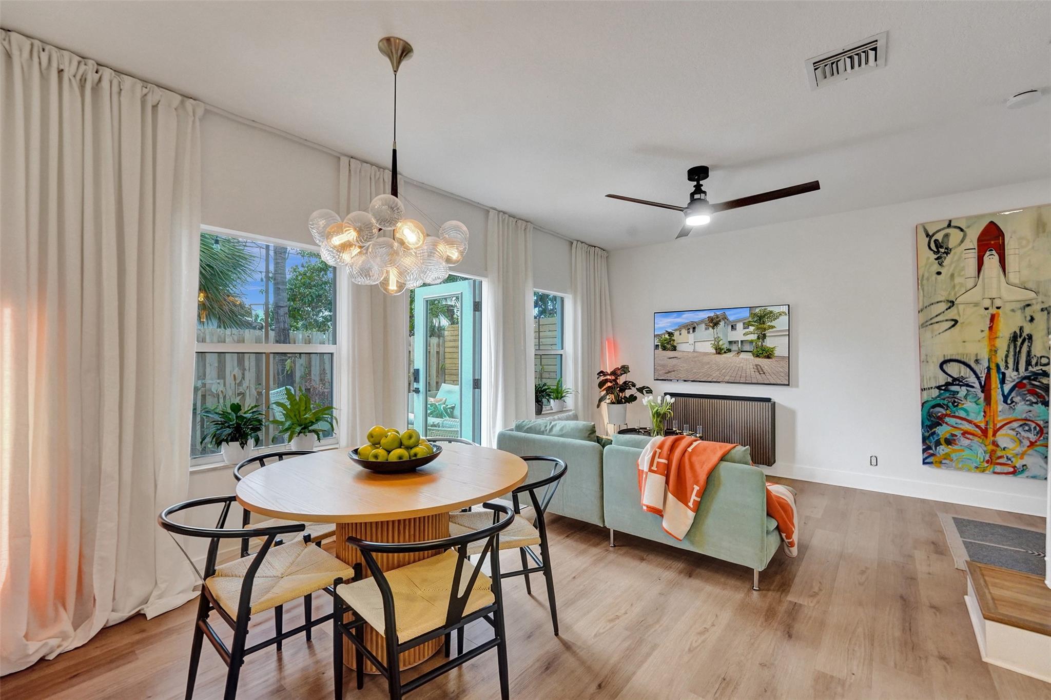 PERRY & WELLS SUB CORR PL - Residential