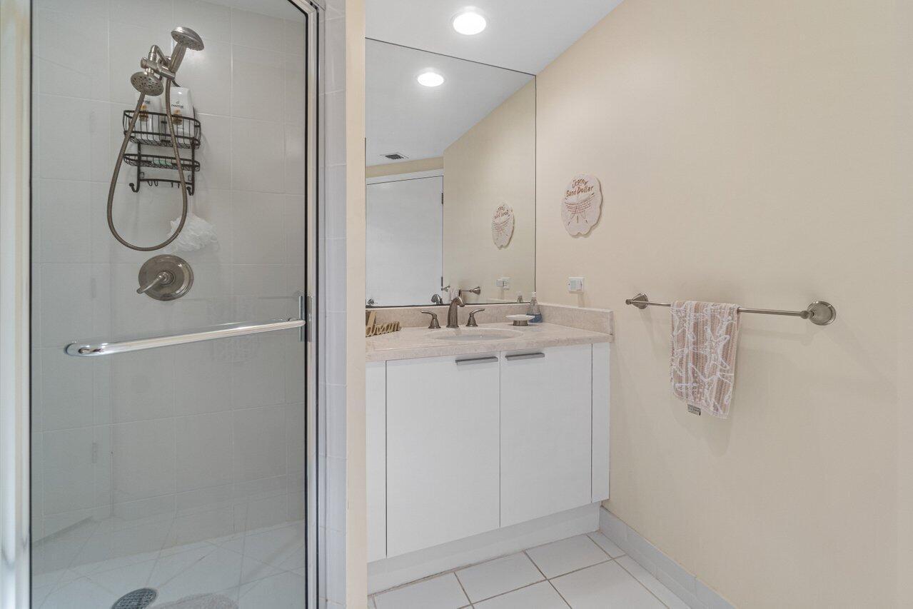 MARINA GRANDE RIVIERA BEACH CONDO - Residential