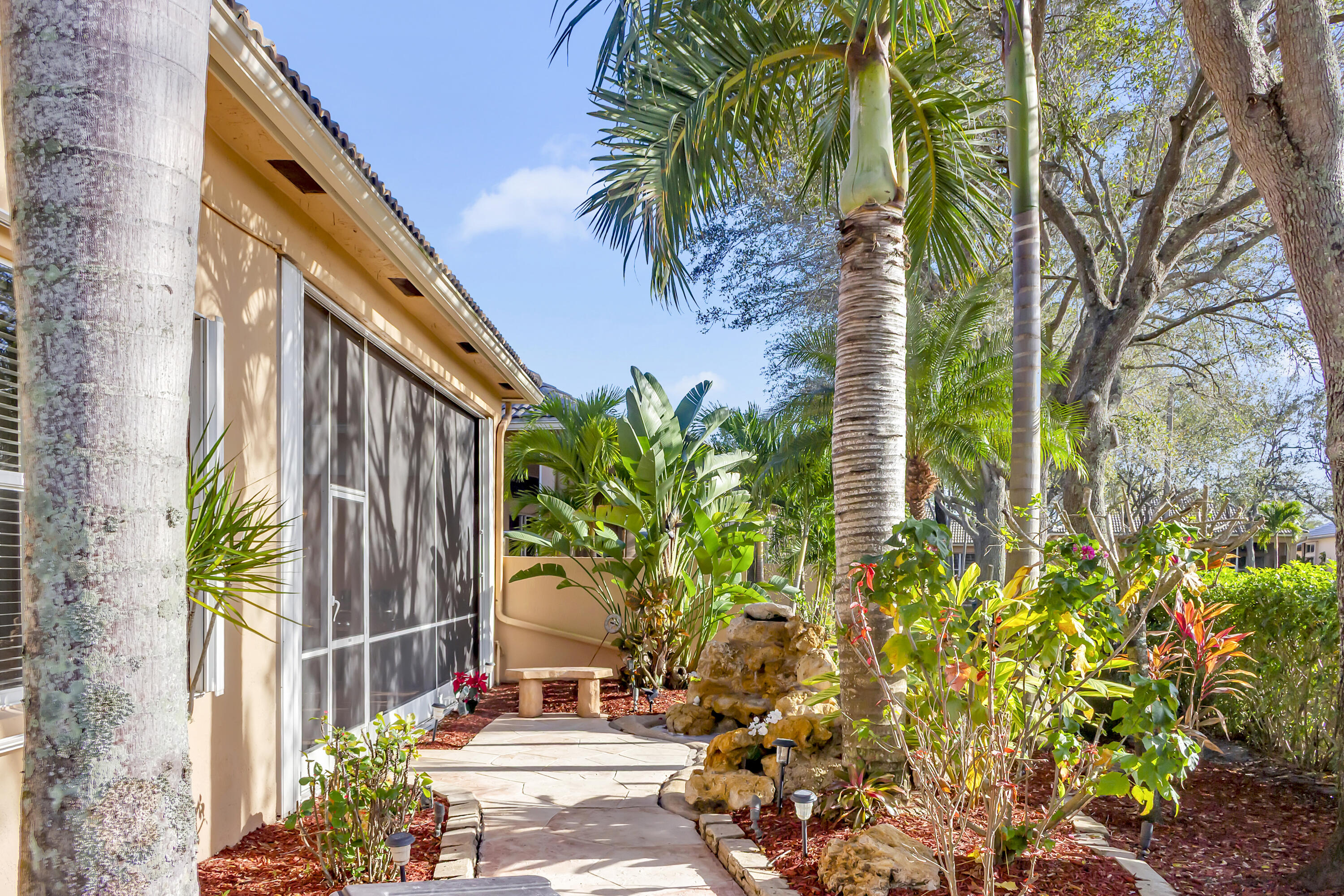 MIZNER FALLS - Residential