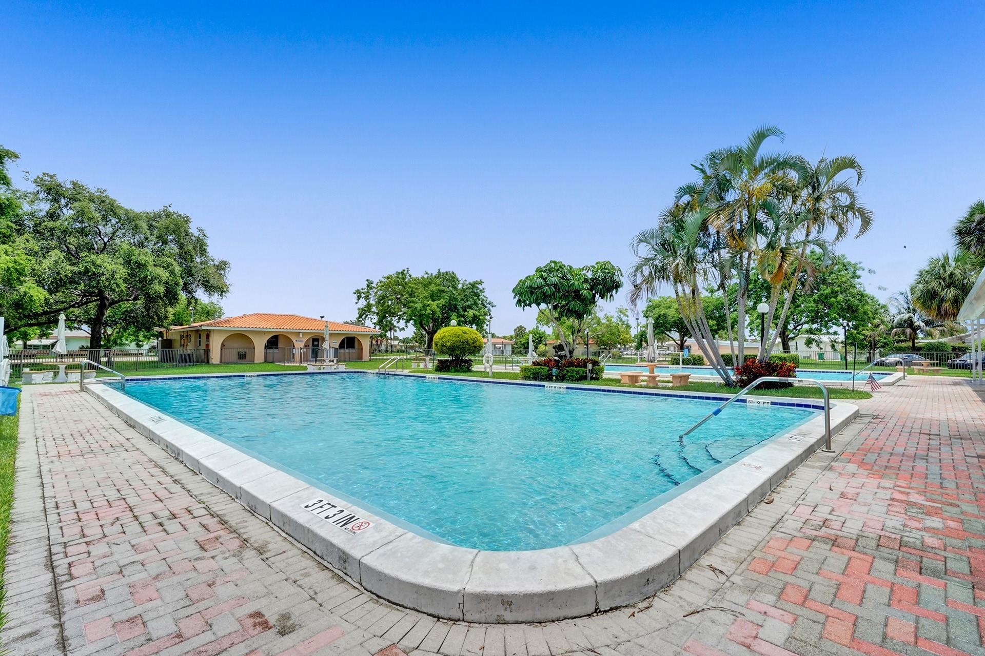 Mainlands Of Tamarac Lake - Residential