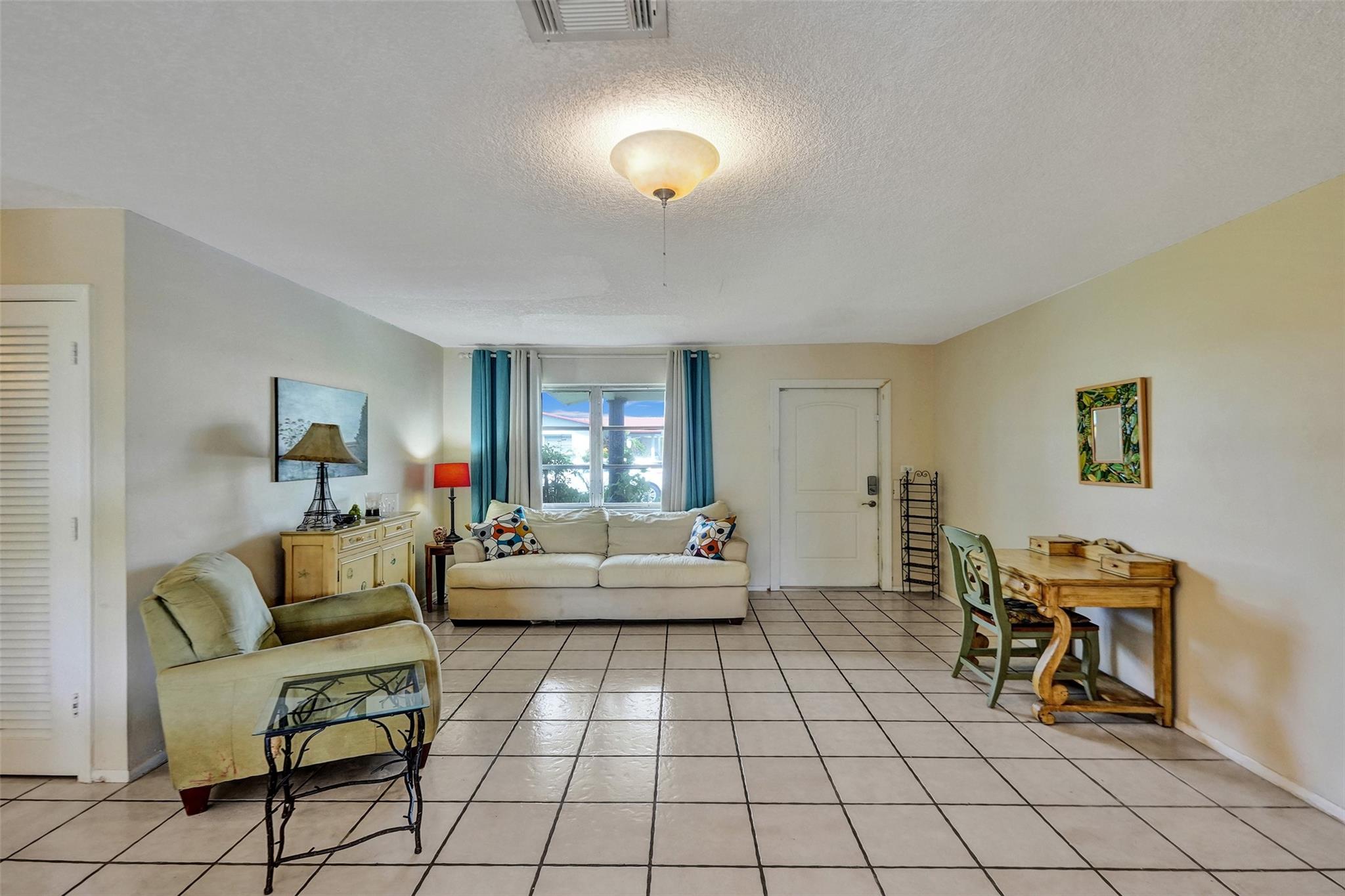 Mainlands Of Tamarac Lake - Residential
