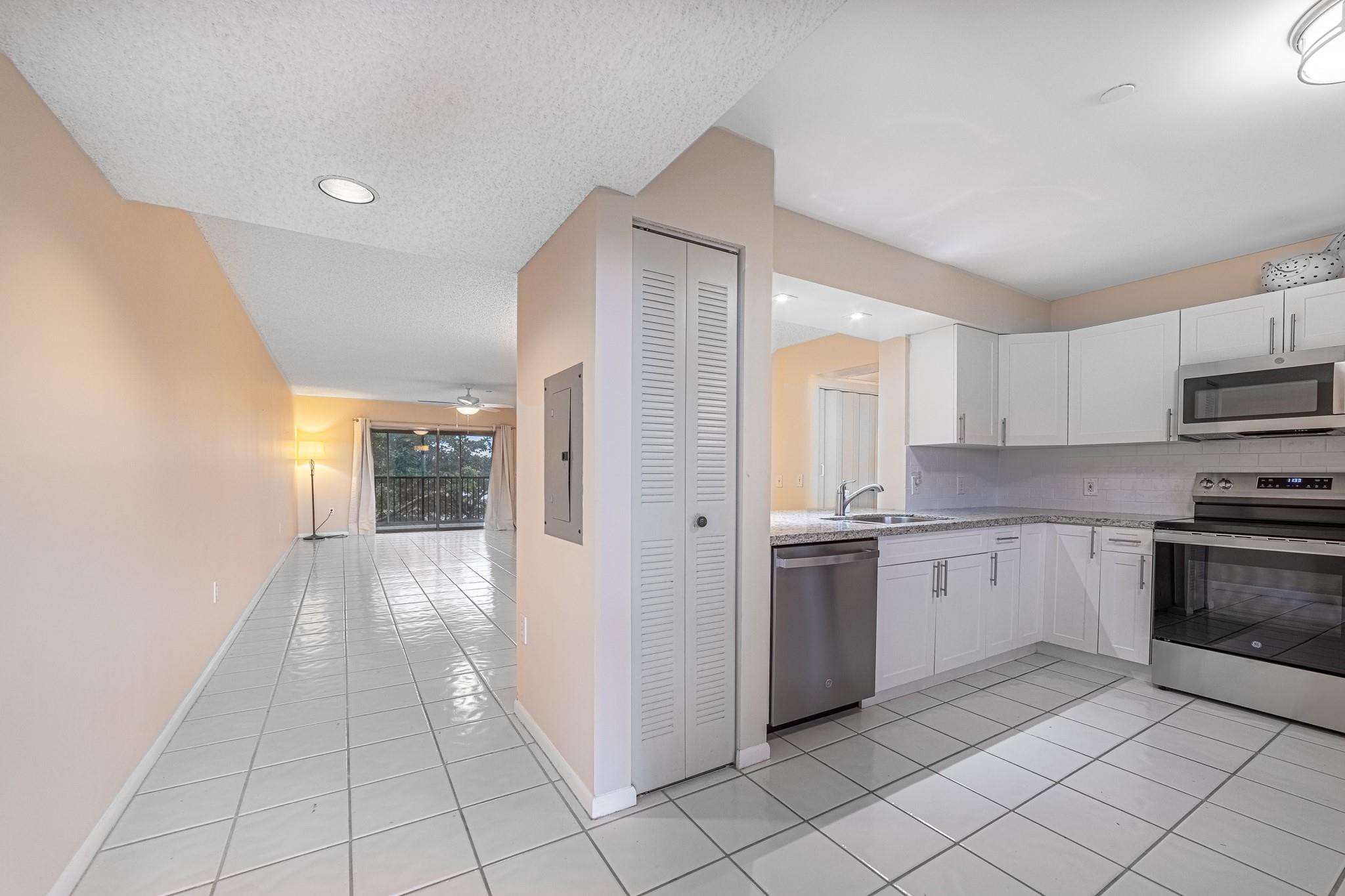 Suffolk At Century Villag - Residential Lease