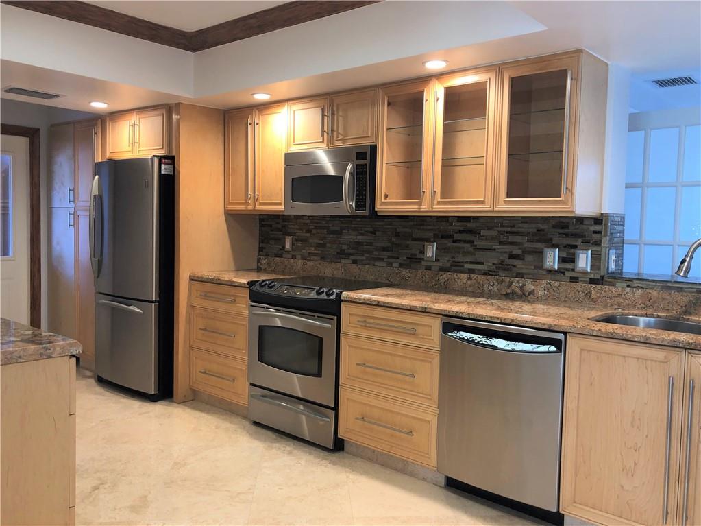 Palm Ridge 31-30 B - Residential Lease