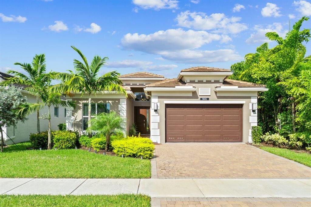 Photo of 9605 Brook Isles Avenue, Delray Beach, FL 33446 (MLS # R10757928)