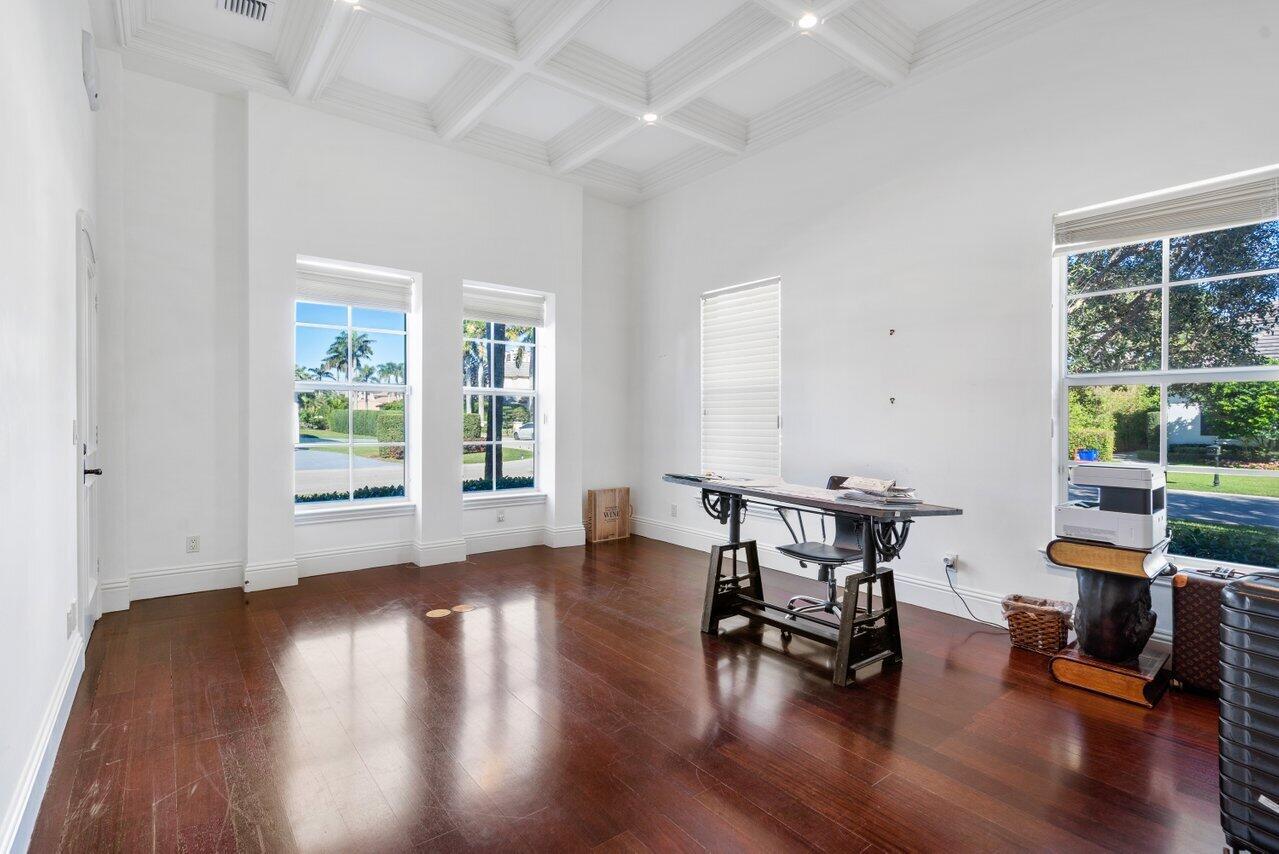 ROYAL PALM YACHT & COUNTR - Residential