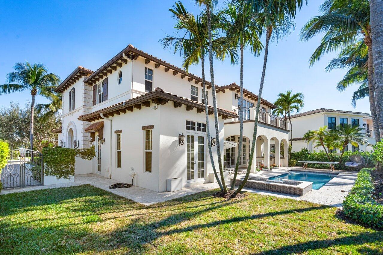 ROYAL PALM YACHT & COUNTR - Residential