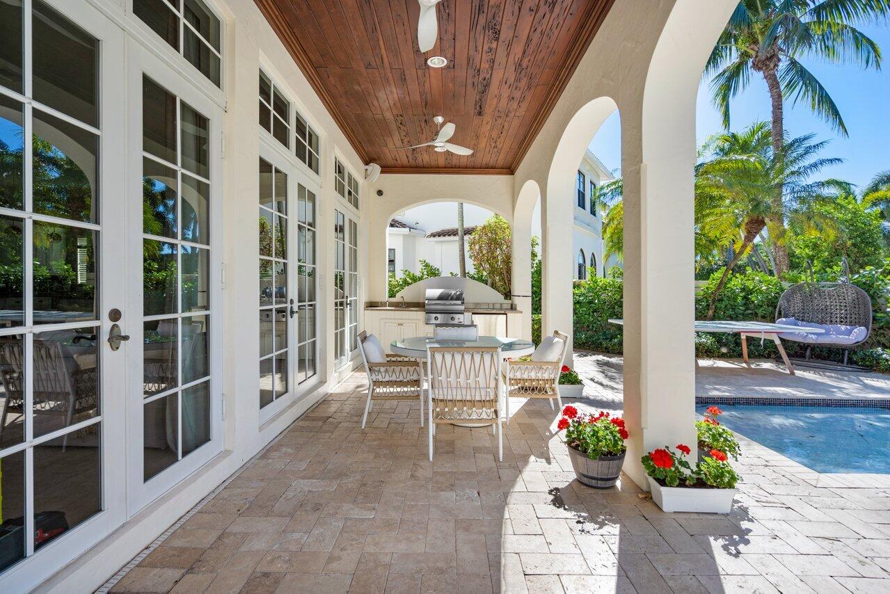 ROYAL PALM YACHT & COUNTRY CLUB - Residential