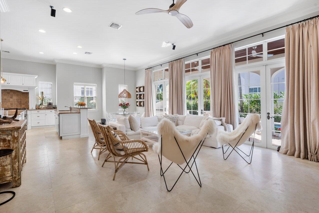 ROYAL PALM YACHT & COUNTRY CLUB - Residential