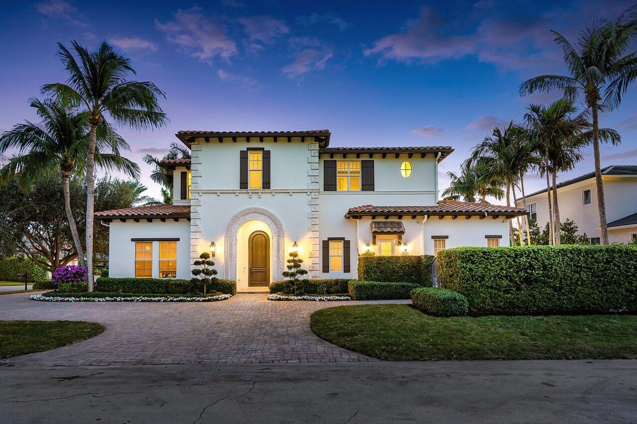 ROYAL PALM YACHT & COUNTRY CLUB - Residential