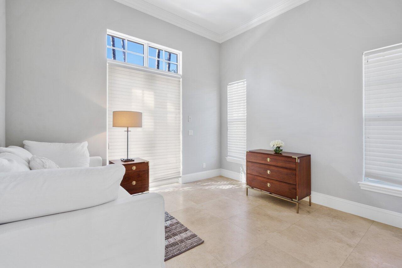 ROYAL PALM YACHT & COUNTR - Residential