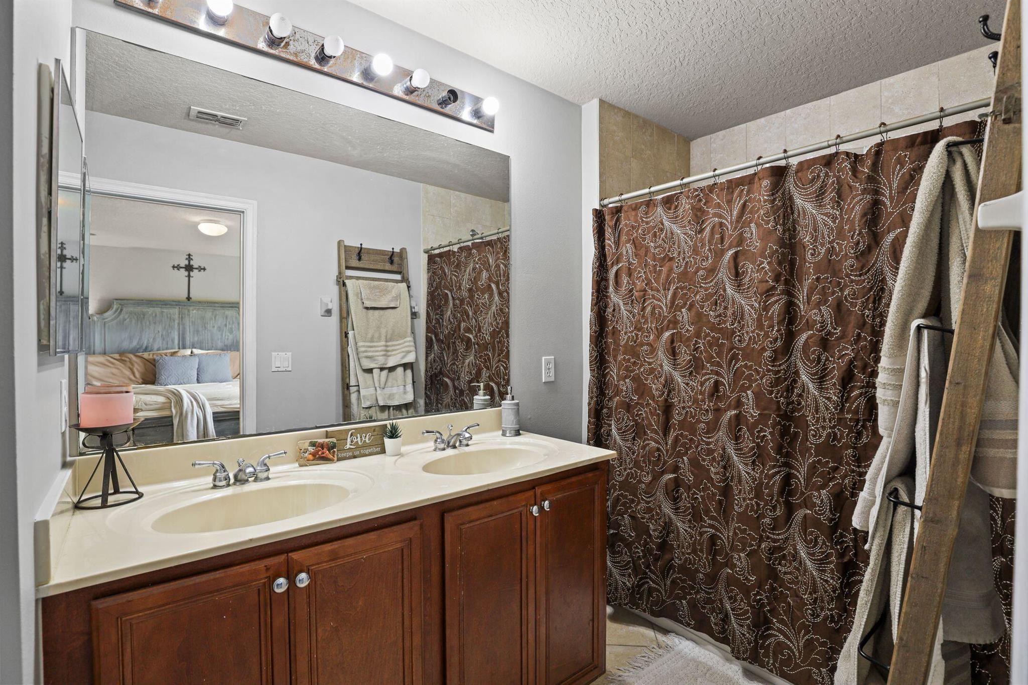 PORTOFINO ISLES - Residential