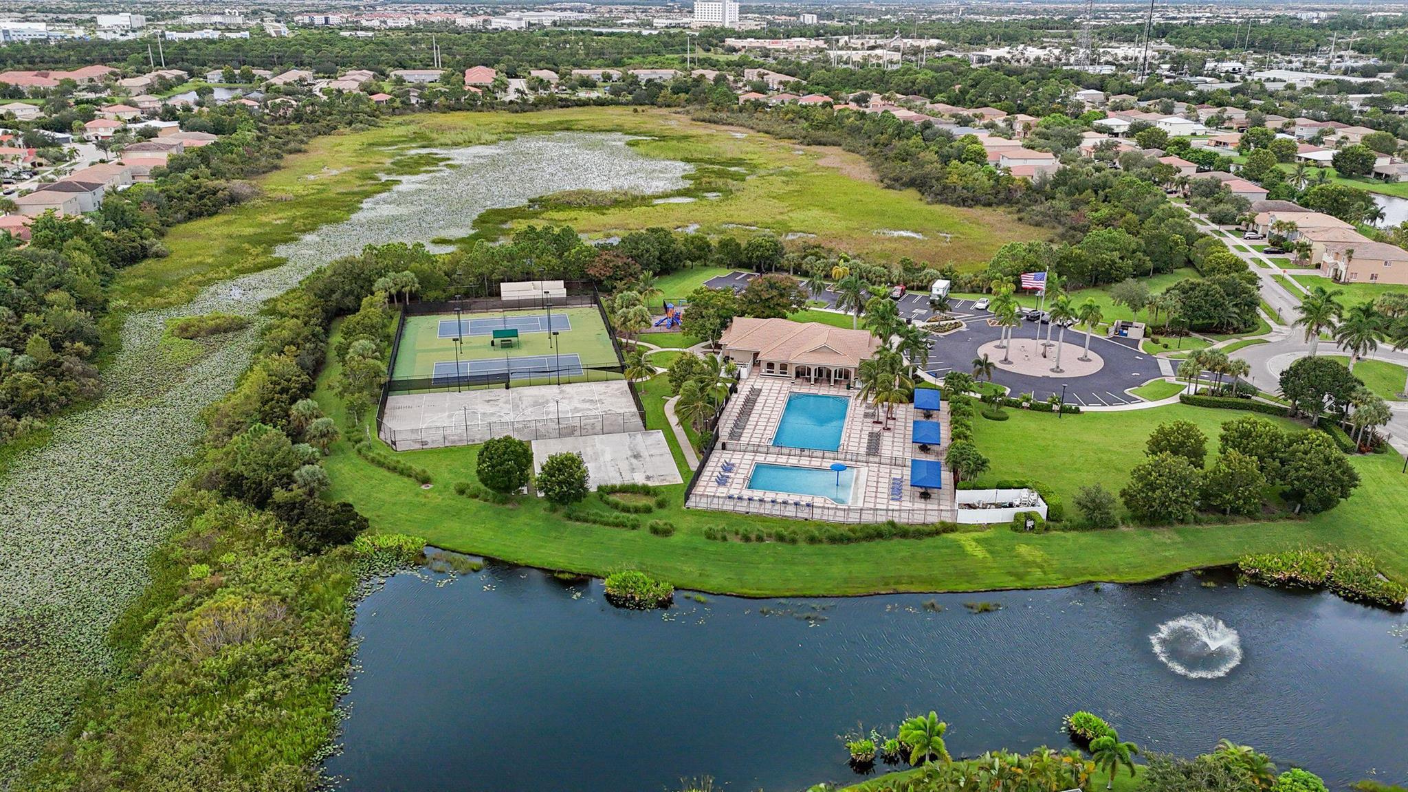 PORTOFINO ISLES - Residential