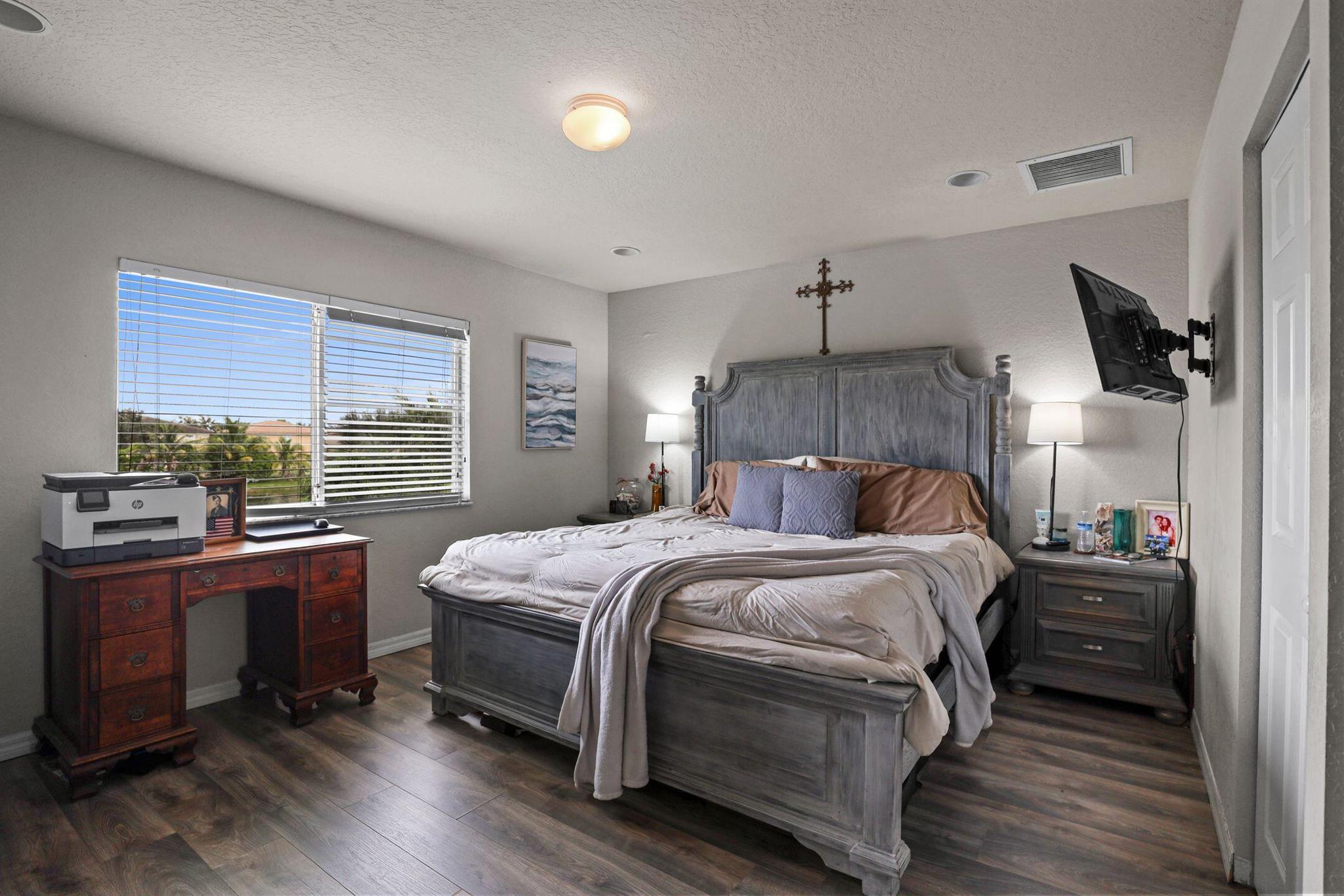 PORTOFINO ISLES - Residential